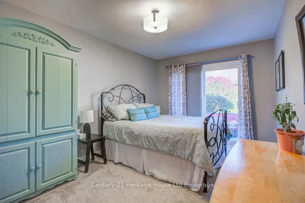 Photo 16 of 26 Edwin Crescent, Tillsonburg — HOMEH