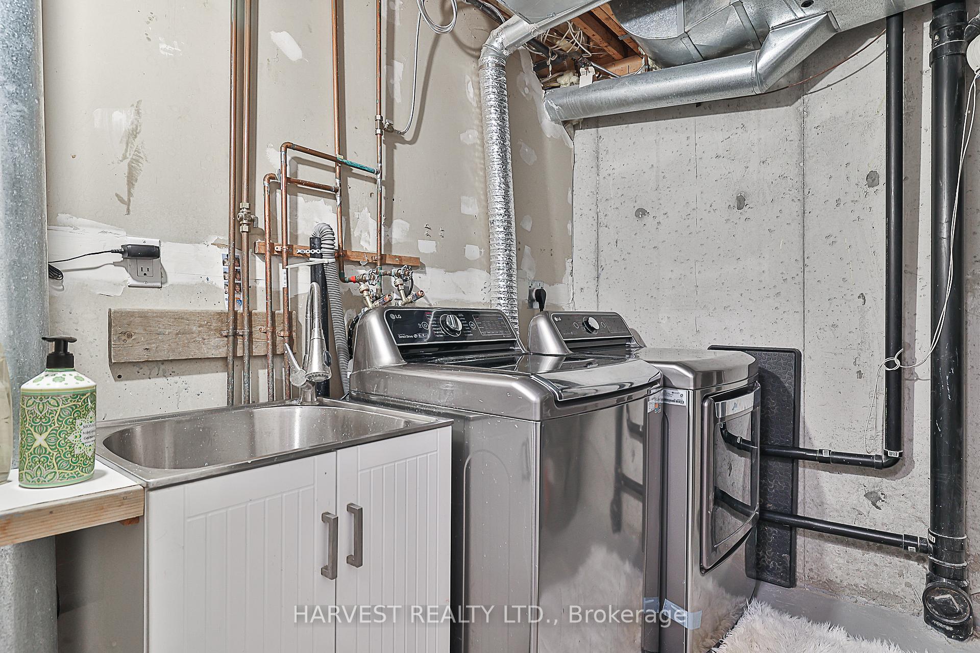 Photo 33 of 35D Spruce Street, Toronto, Cabbagetown-South St. James Town — HOMEH