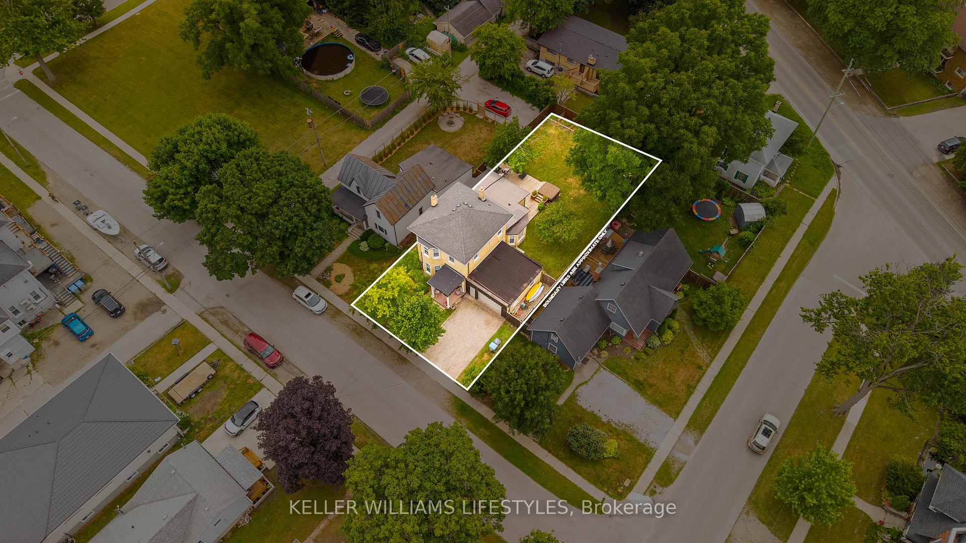 Photo 3 of 132 Emily Street, Strathroy-Caradoc, NW — HOMEH