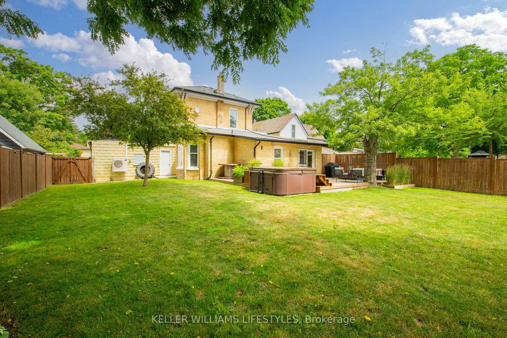Photo 40 of 132 Emily Street, Strathroy-Caradoc, NW — HOMEH