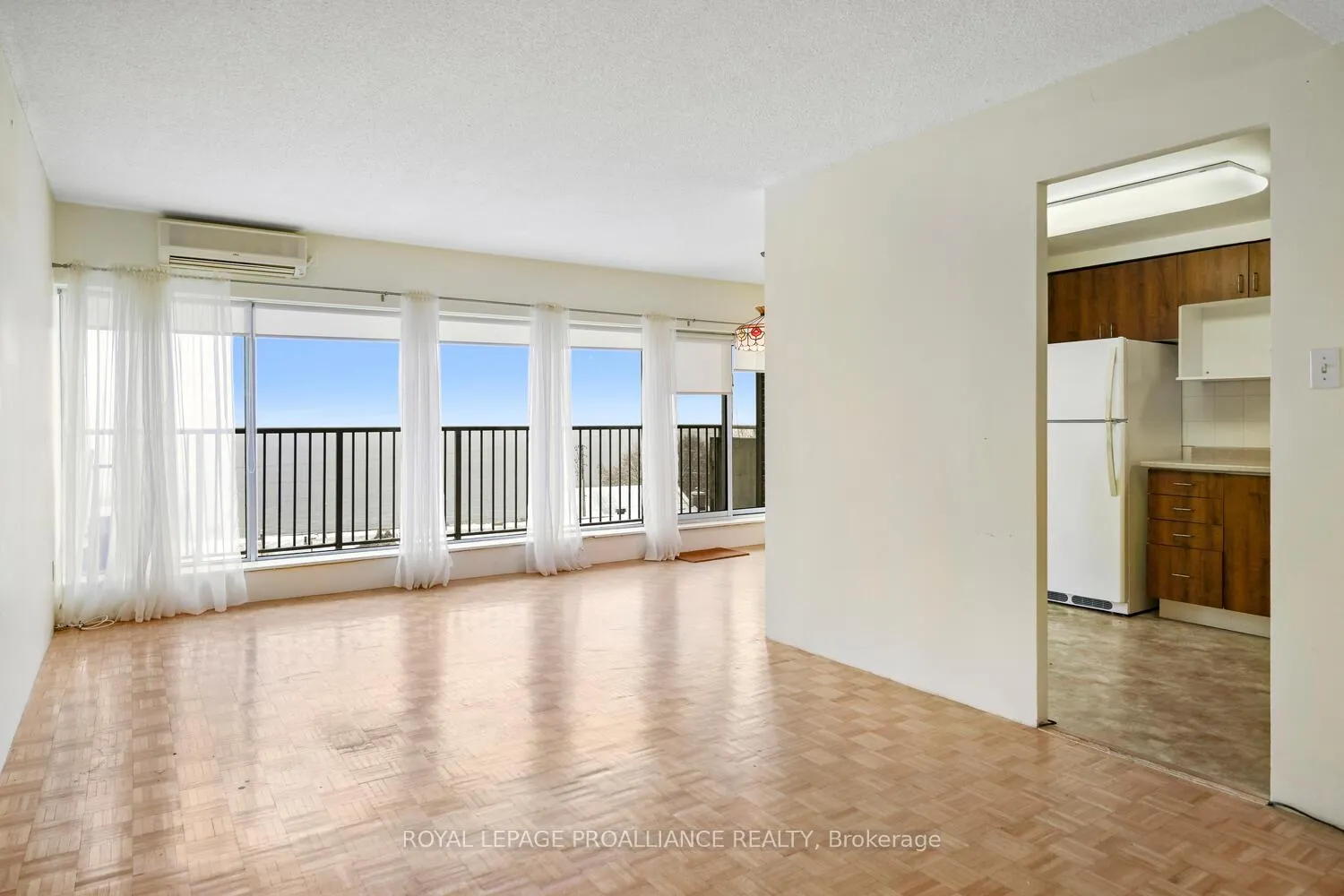 Photo 7 of Unit 508, 109 King Street E, Brockville — HOMEH