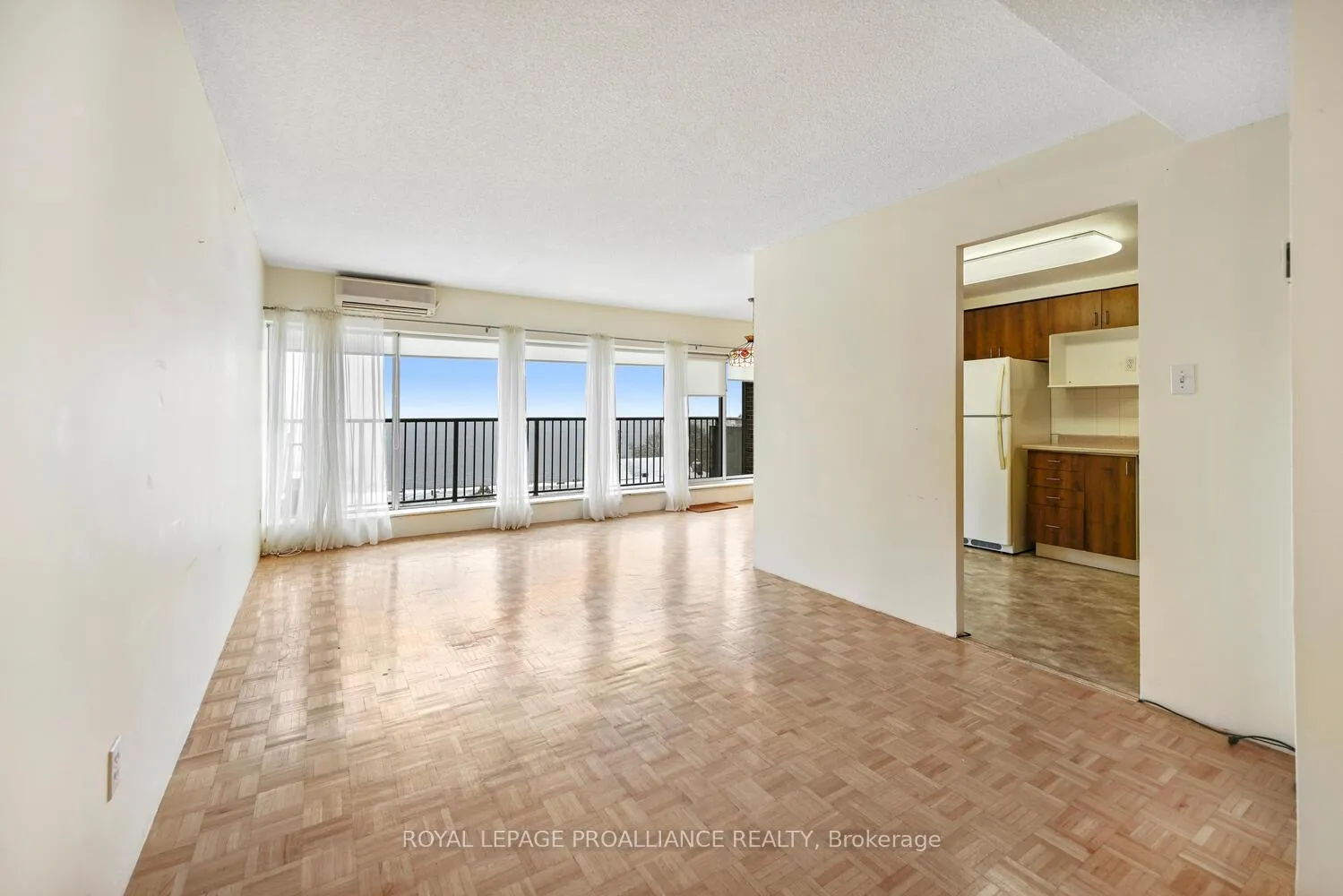 Photo 8 of Unit 508, 109 King Street E, Brockville — HOMEH