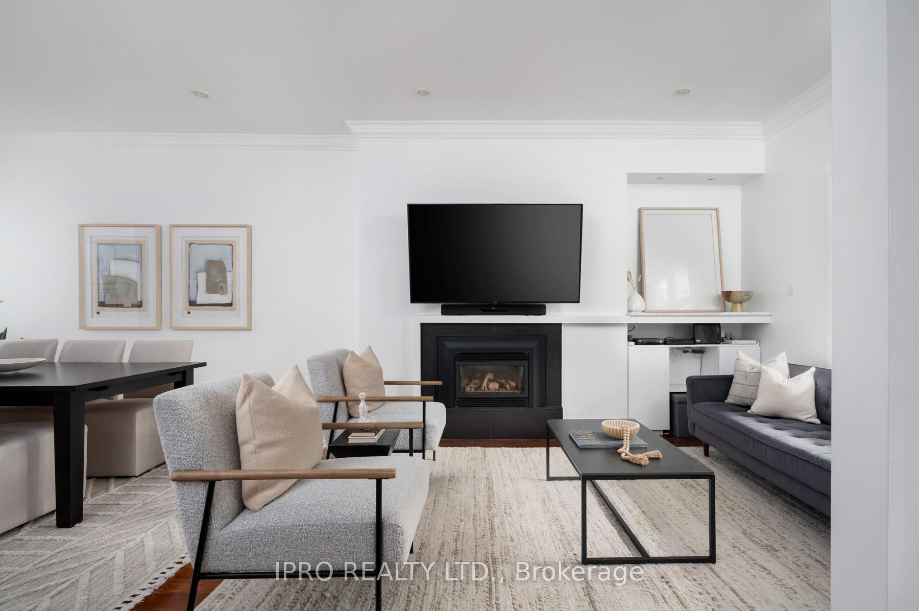 Photo 7 of 506 Pape Avenue, Toronto, North Riverdale — HOMEH