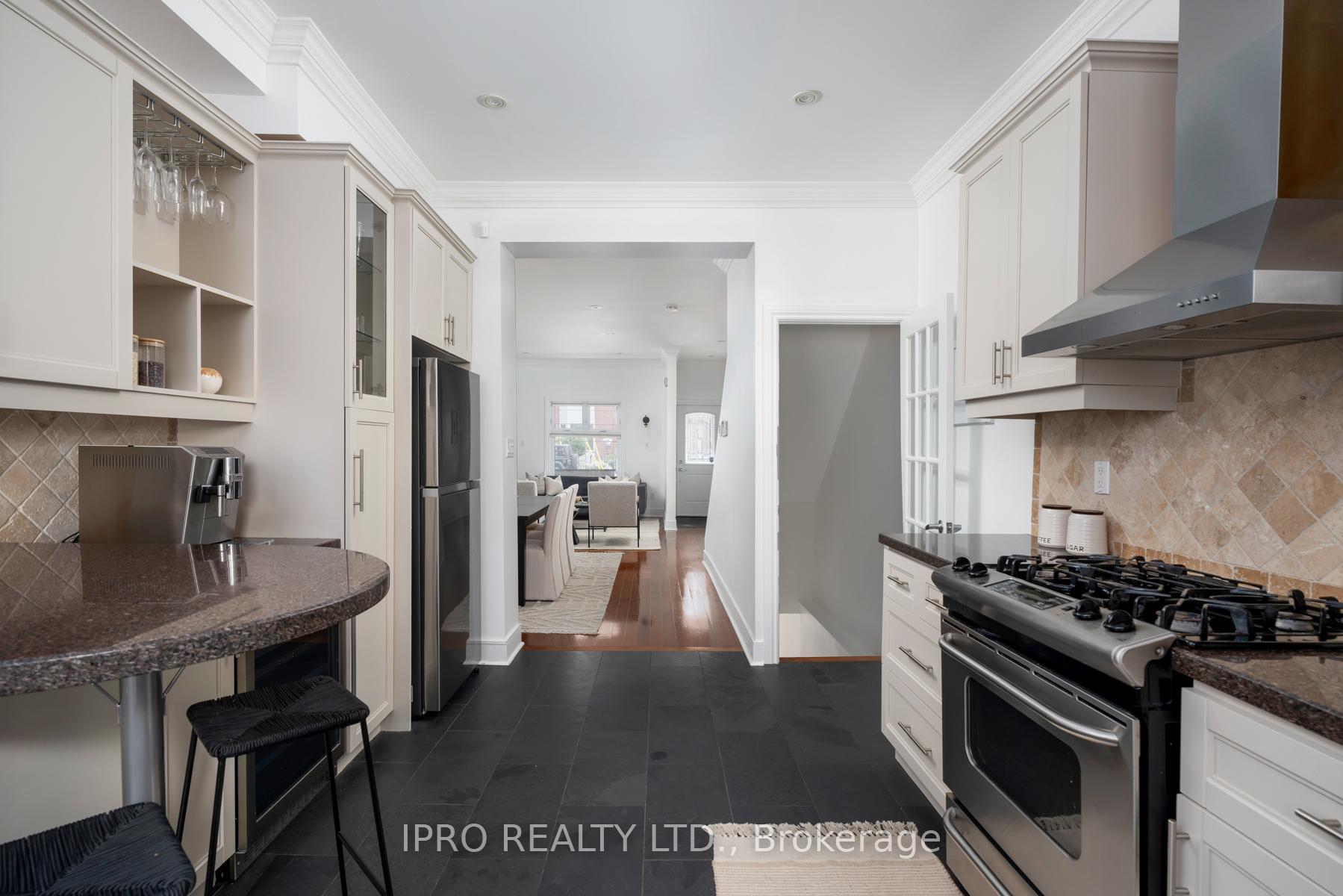 Photo 20 of 506 Pape Avenue, Toronto, North Riverdale — HOMEH