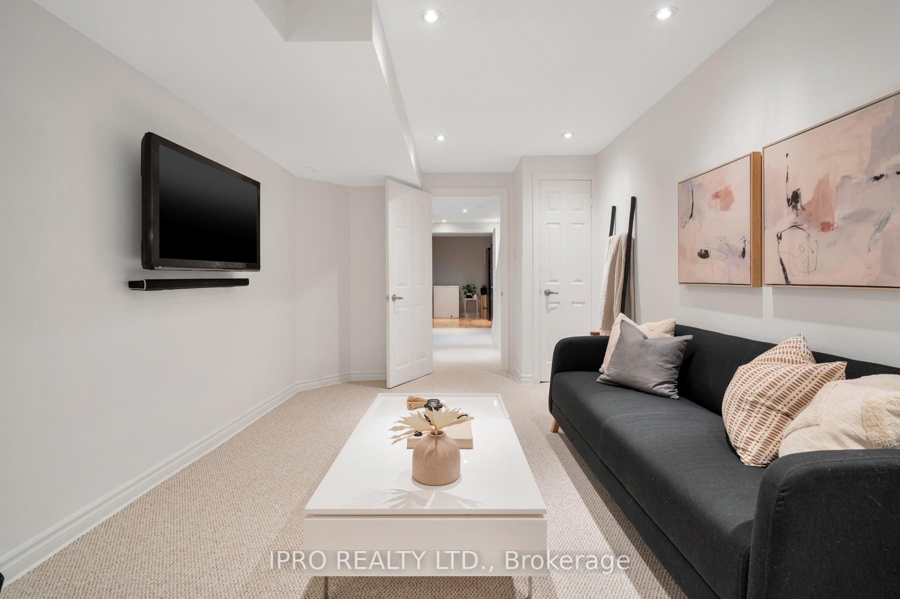Photo 37 of 506 Pape Avenue, Toronto, North Riverdale — HOMEH
