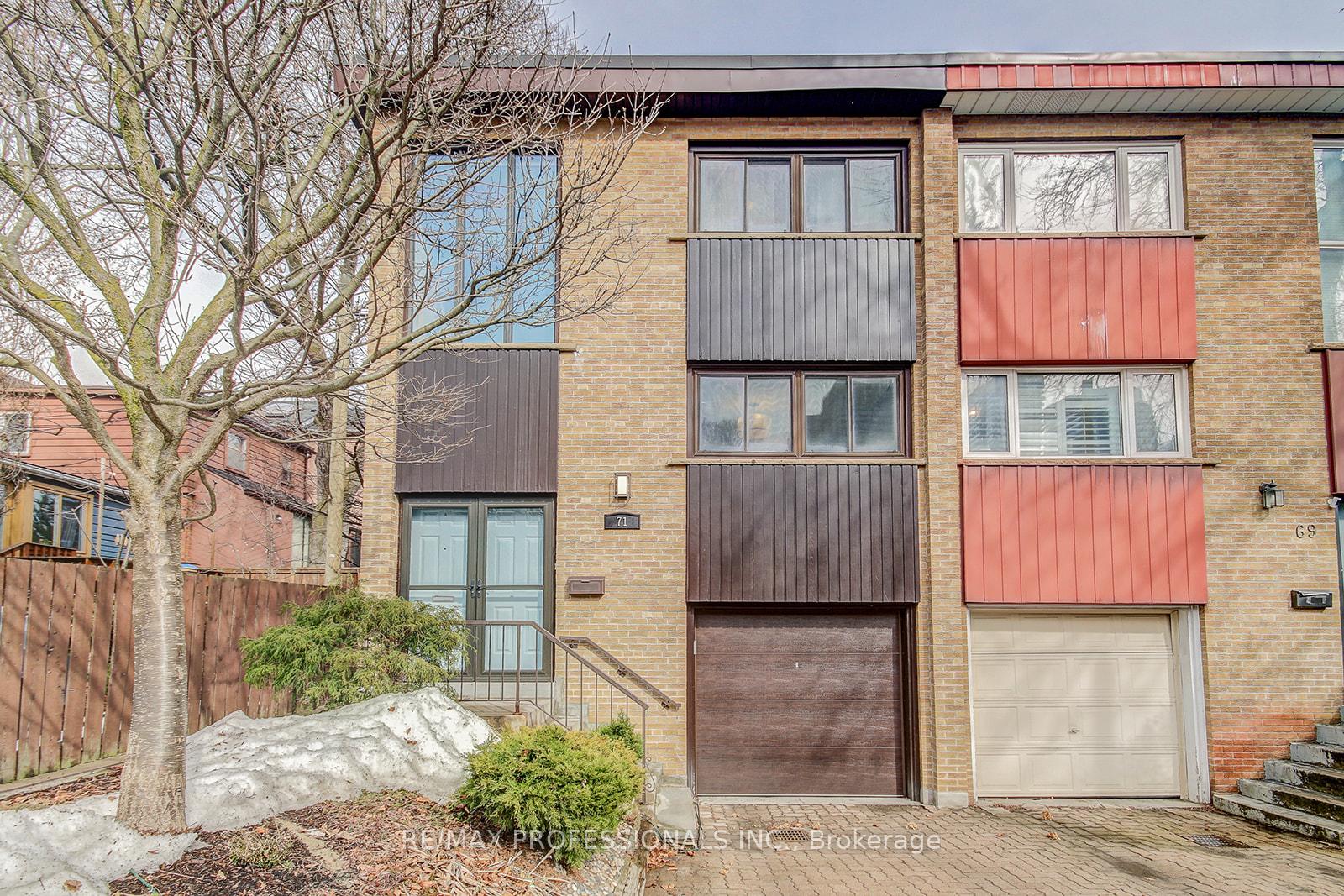 Photo 1 of 71 Elvina Gardens, Toronto, Mount Pleasant East — HOMEH