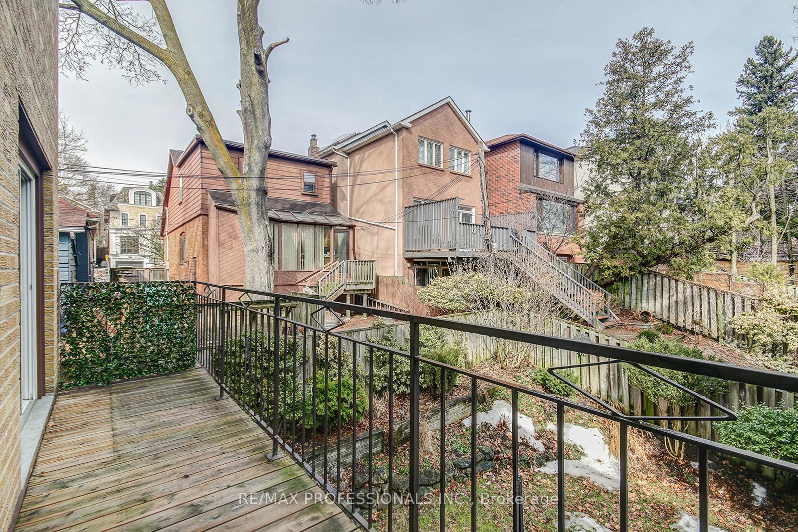 Photo 18 of 71 Elvina Gardens, Toronto, Mount Pleasant East — HOMEH