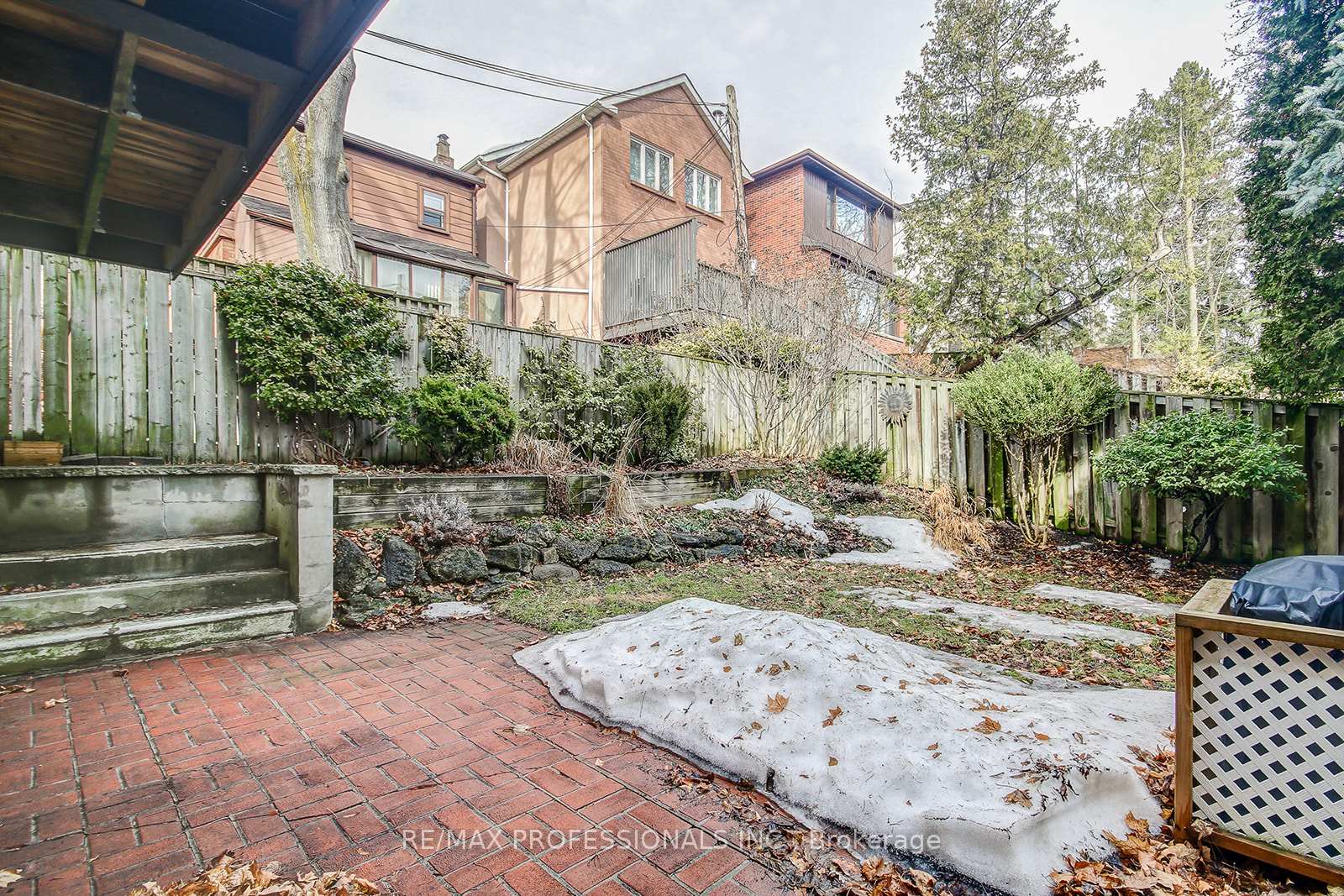 Photo 37 of 71 Elvina Gardens, Toronto, Mount Pleasant East — HOMEH