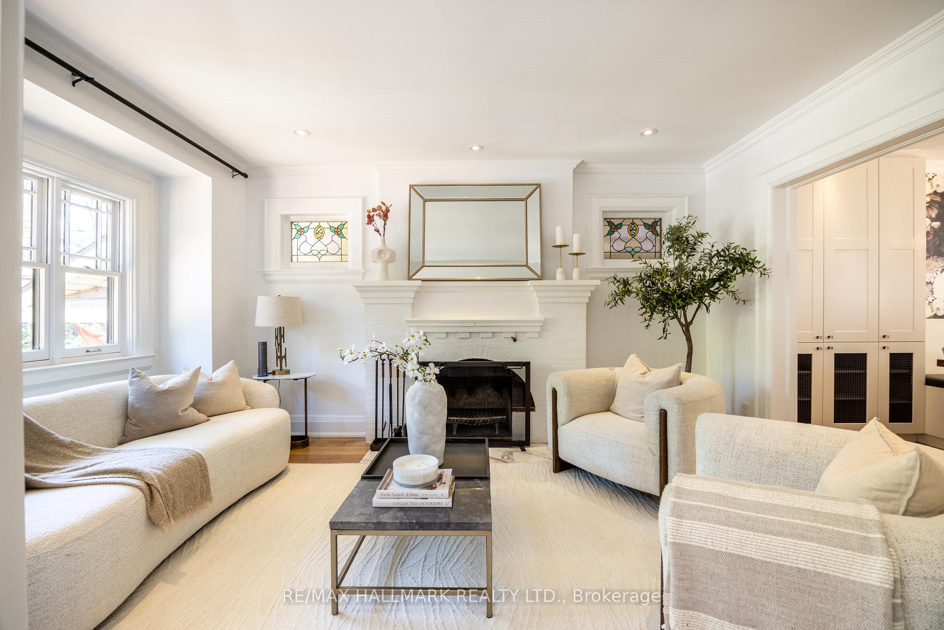 Photo 3 of 74 Willow Avenue, Toronto, The Beaches — HOMEH