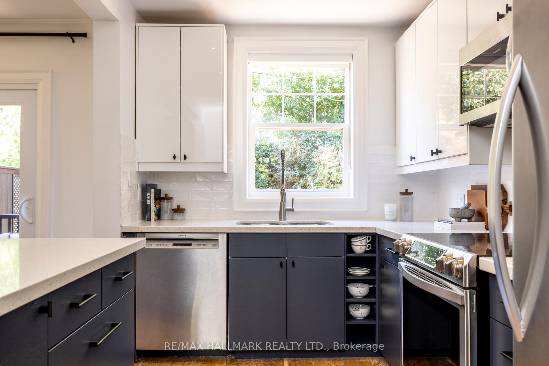 Photo 10 of 74 Willow Avenue, Toronto, The Beaches — HOMEH