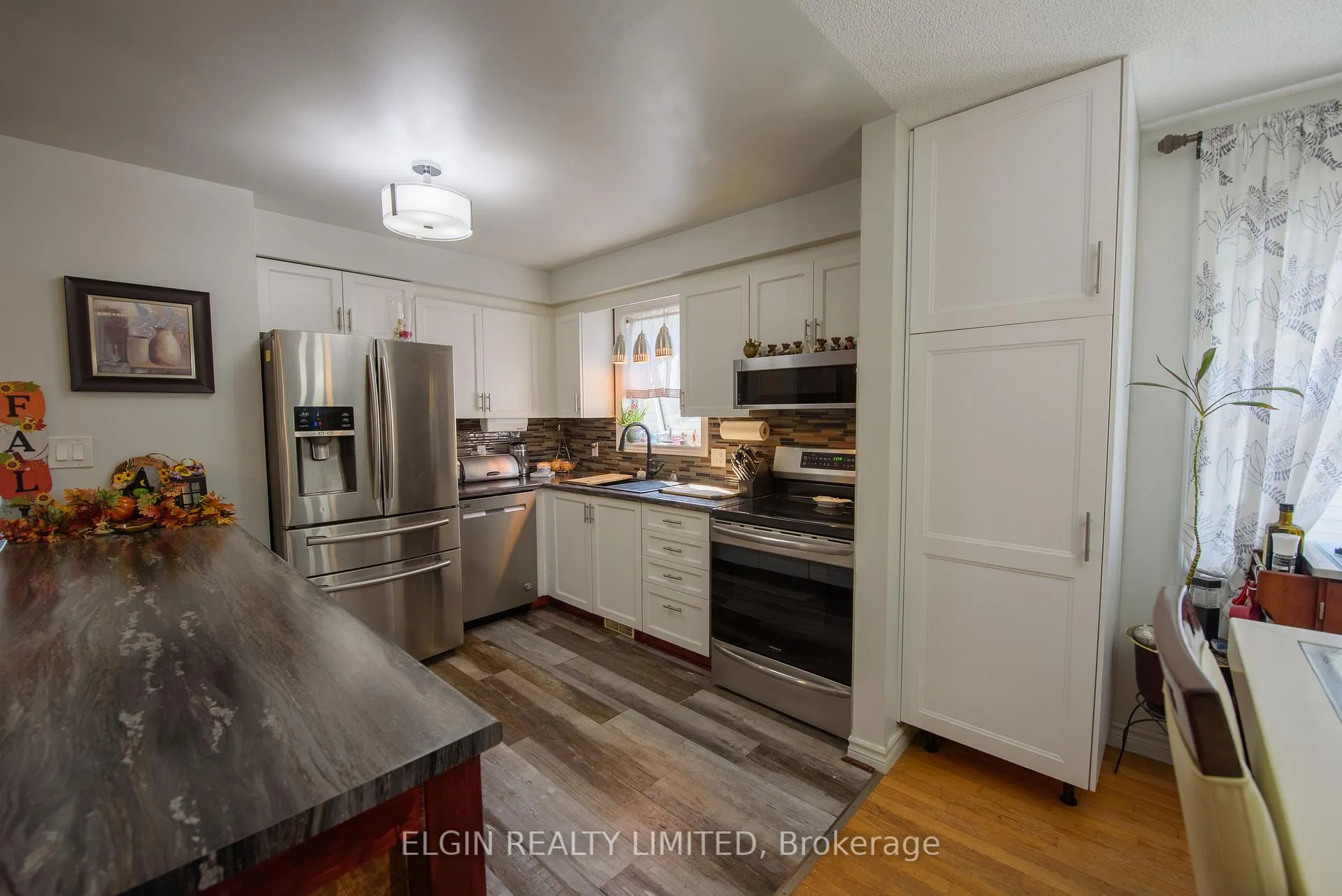 Photo 8 of 59 Wilkins Crescent, Tillsonburg — HOMEH