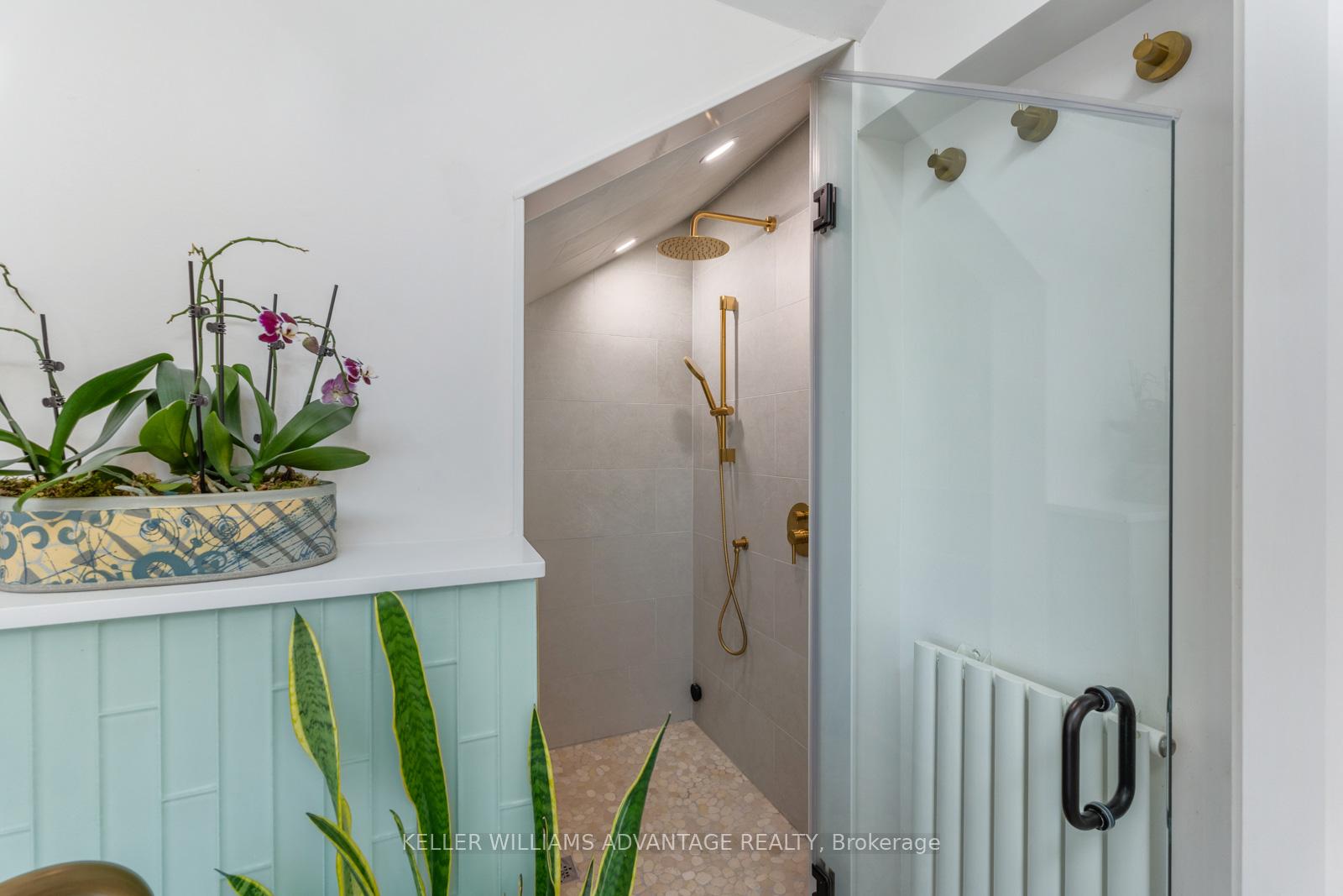 Photo 17 of 101 Dixon Avenue, Toronto, The Beaches — HOMEH