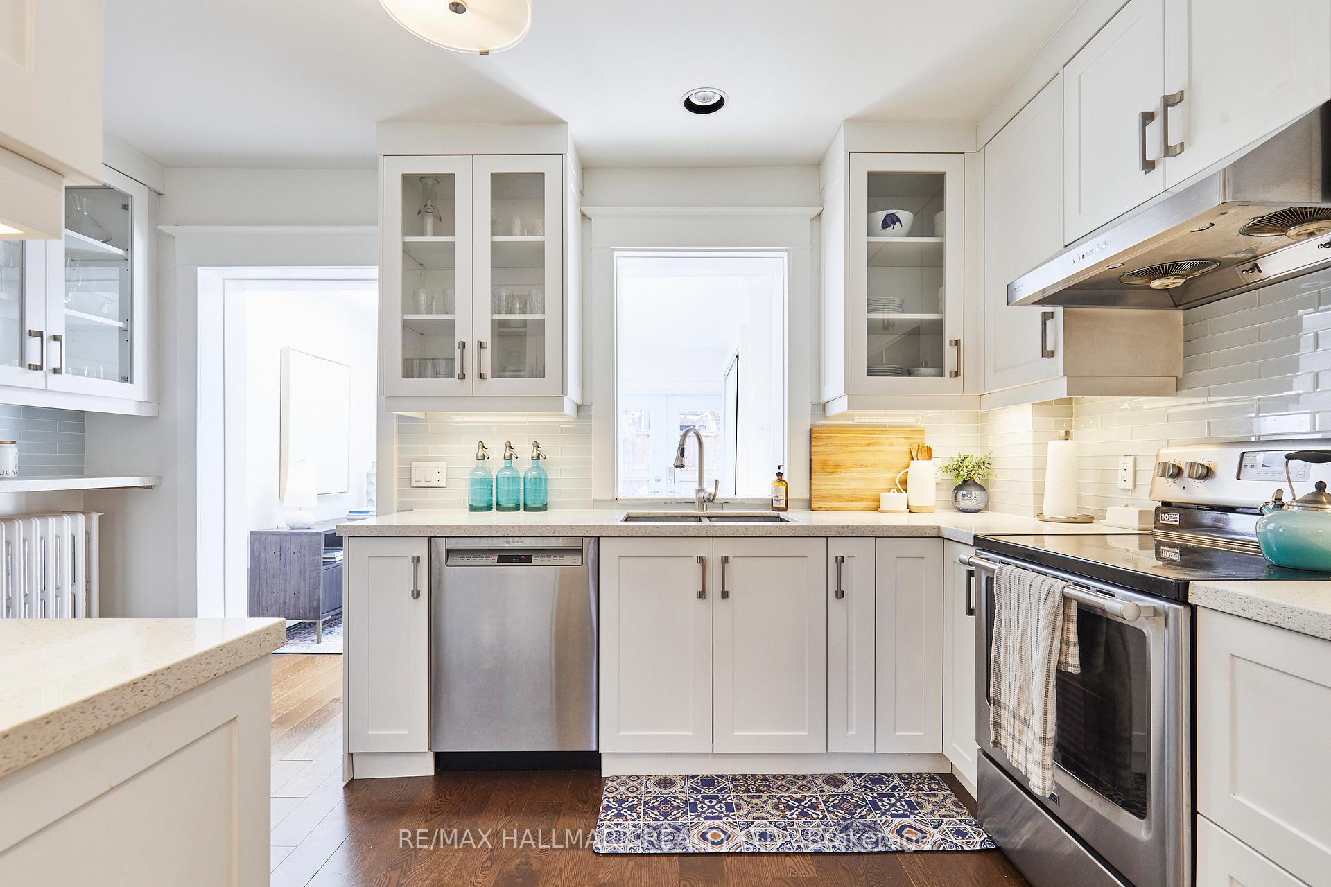 Photo 7 of 128 Donegall Drive, Toronto, Leaside — HOMEH