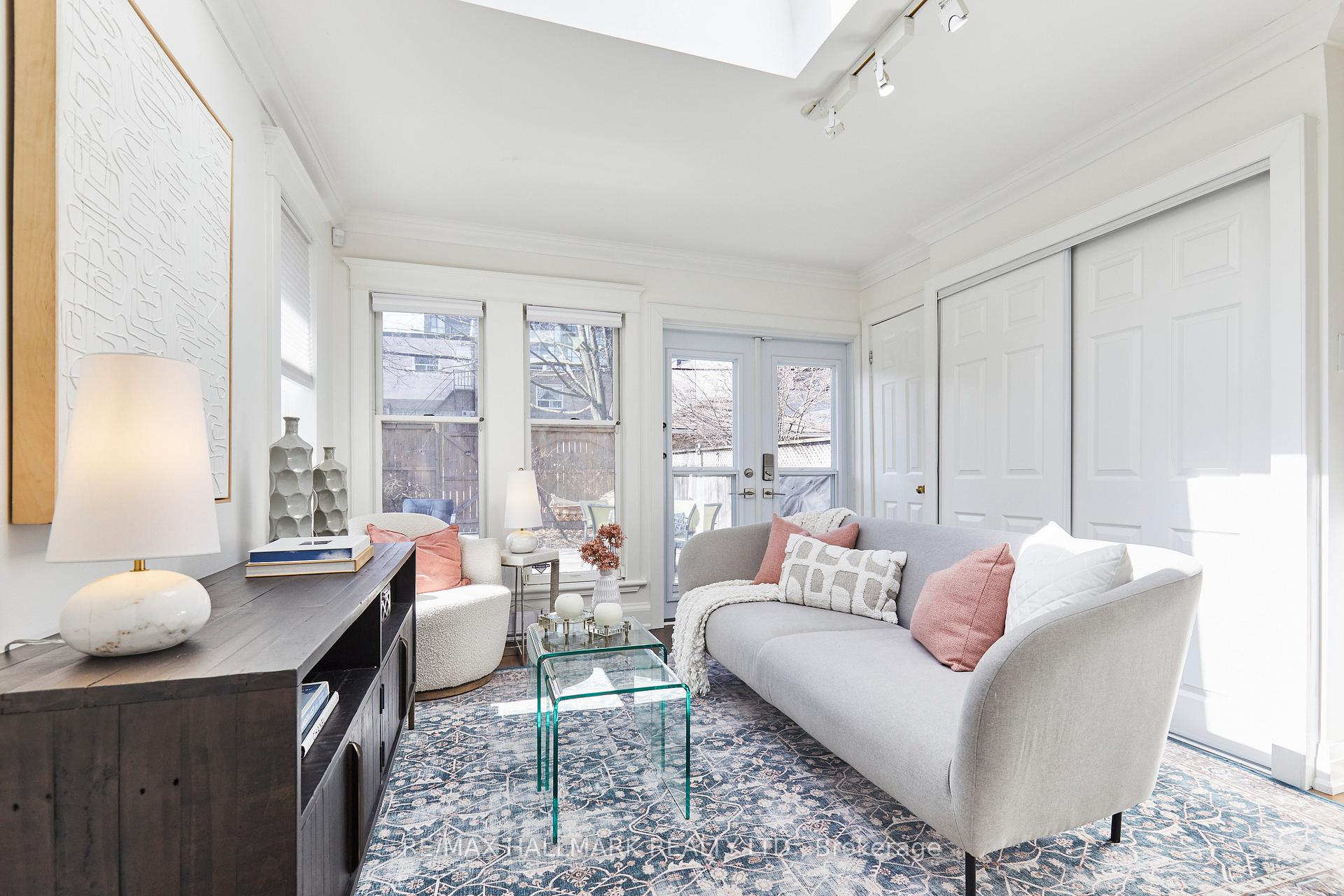 Photo 10 of 128 Donegall Drive, Toronto, Leaside — HOMEH
