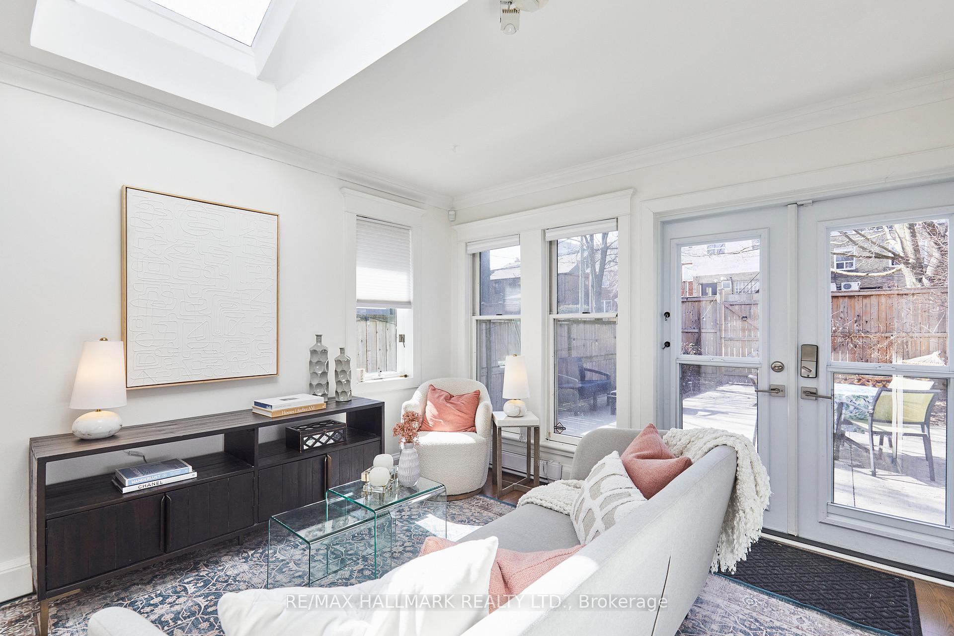 Photo 11 of 128 Donegall Drive, Toronto, Leaside — HOMEH