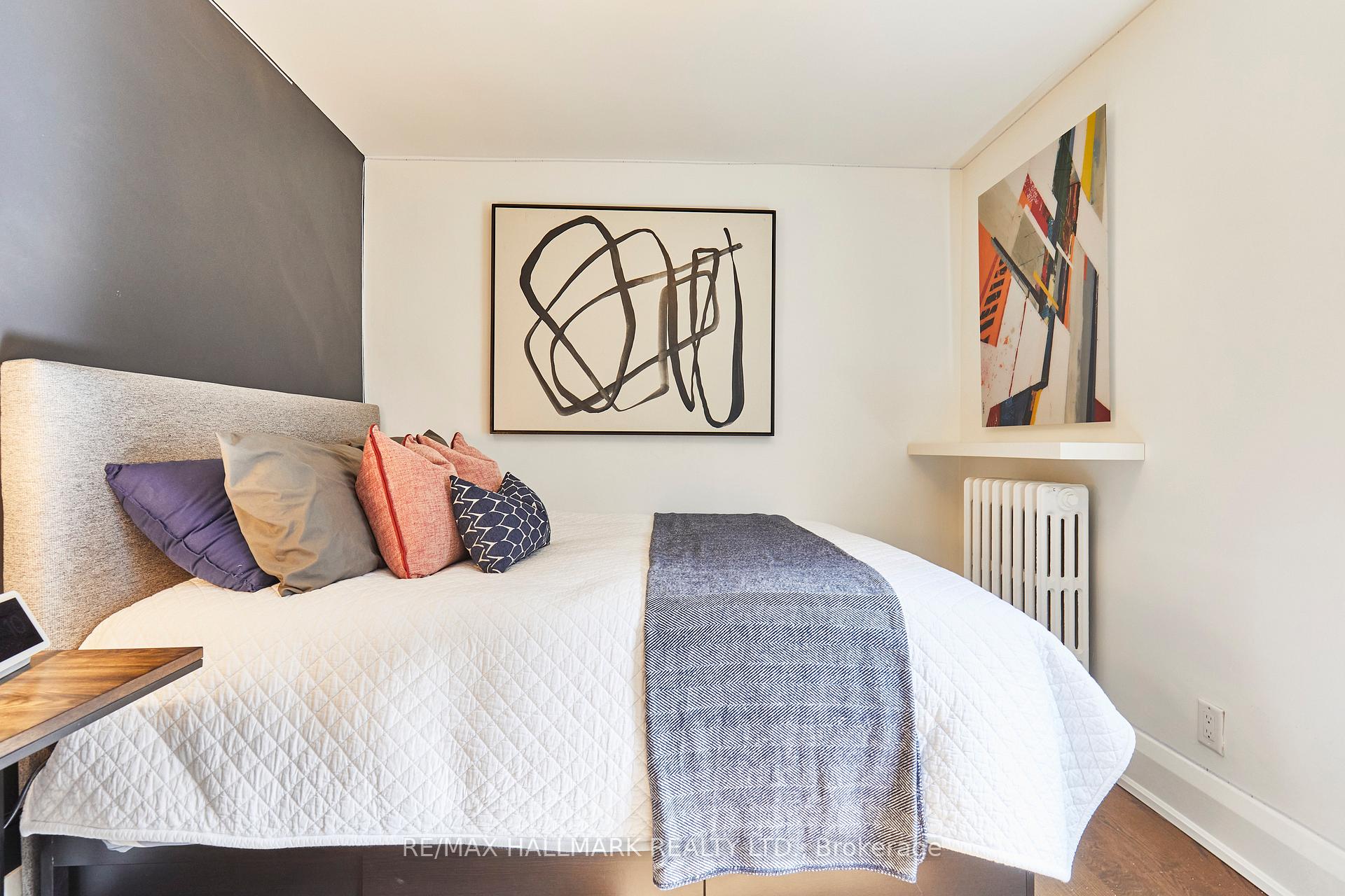 Photo 15 of 128 Donegall Drive, Toronto, Leaside — HOMEH