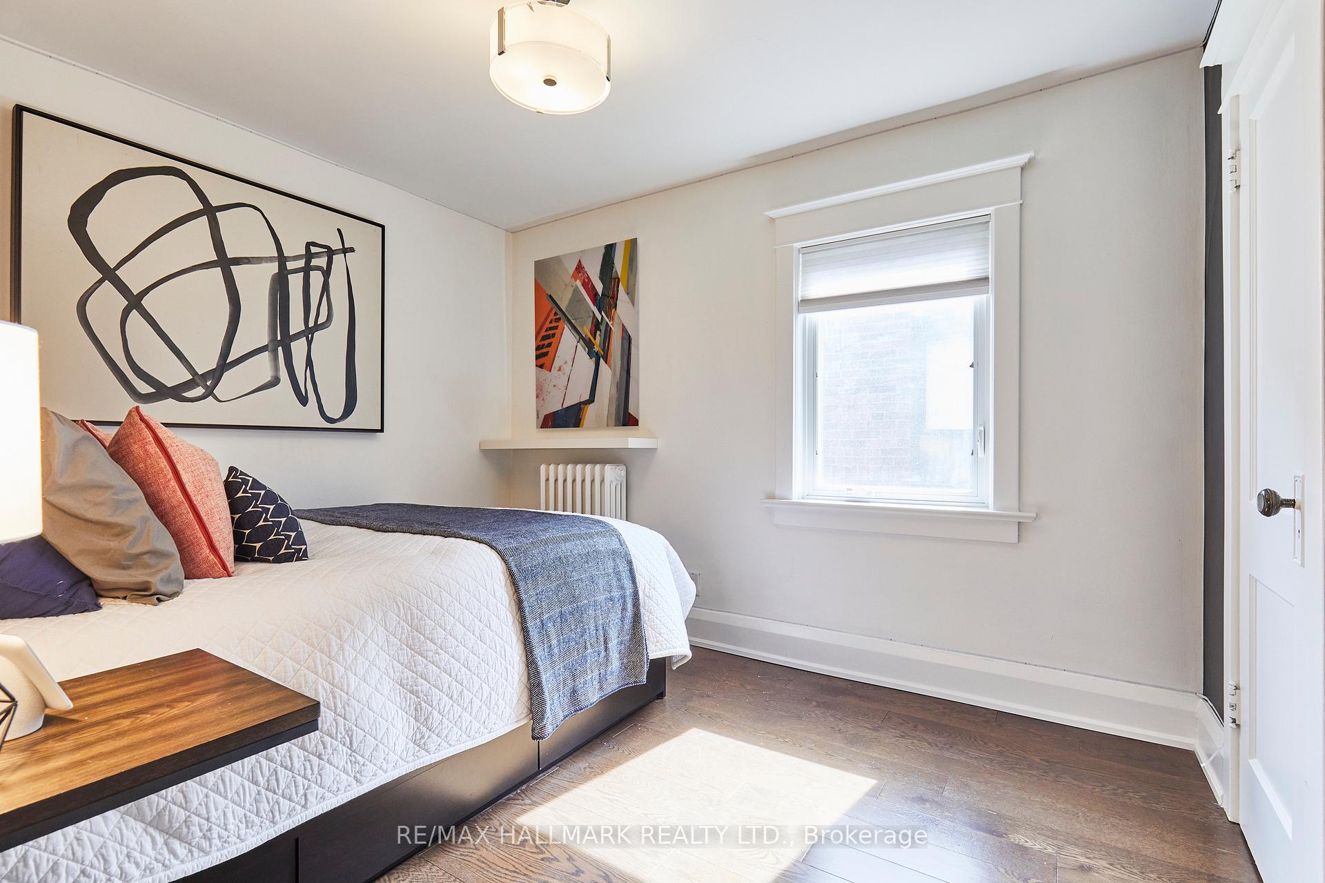 Photo 16 of 128 Donegall Drive, Toronto, Leaside — HOMEH