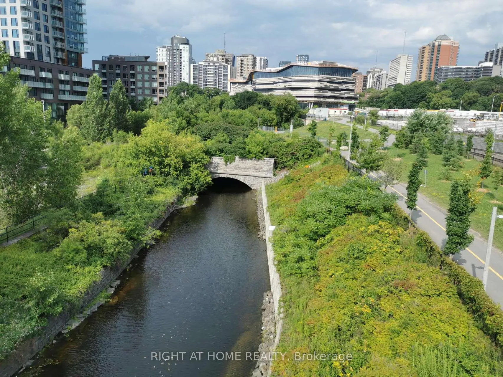 Photo 17 of Unit 117, 250 Lett Street, Ottawa, West Centre Town — HOMEH
