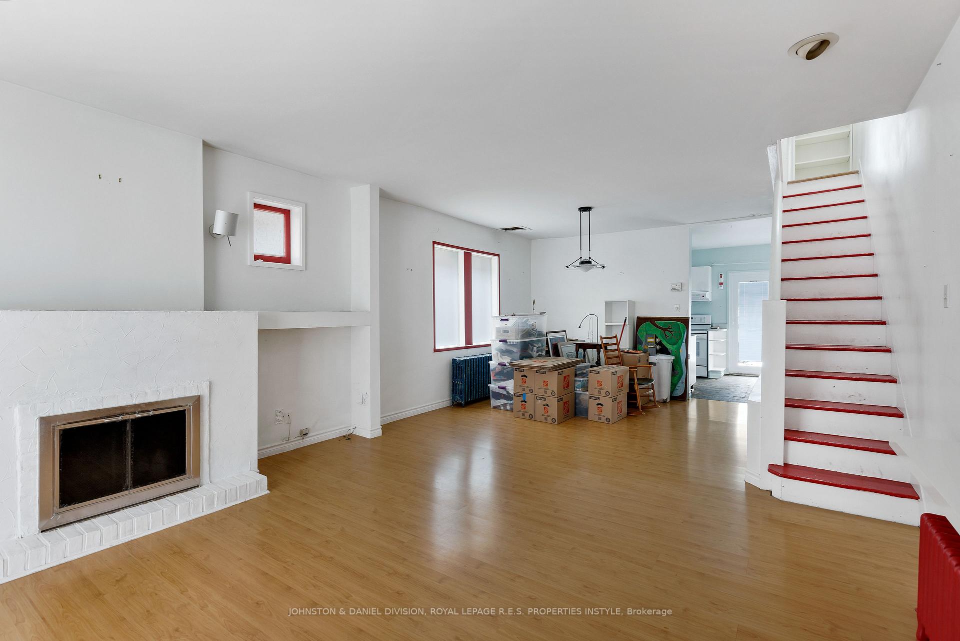 Photo 6 of 30 Mortimer Avenue, Toronto, Broadview North — HOMEH