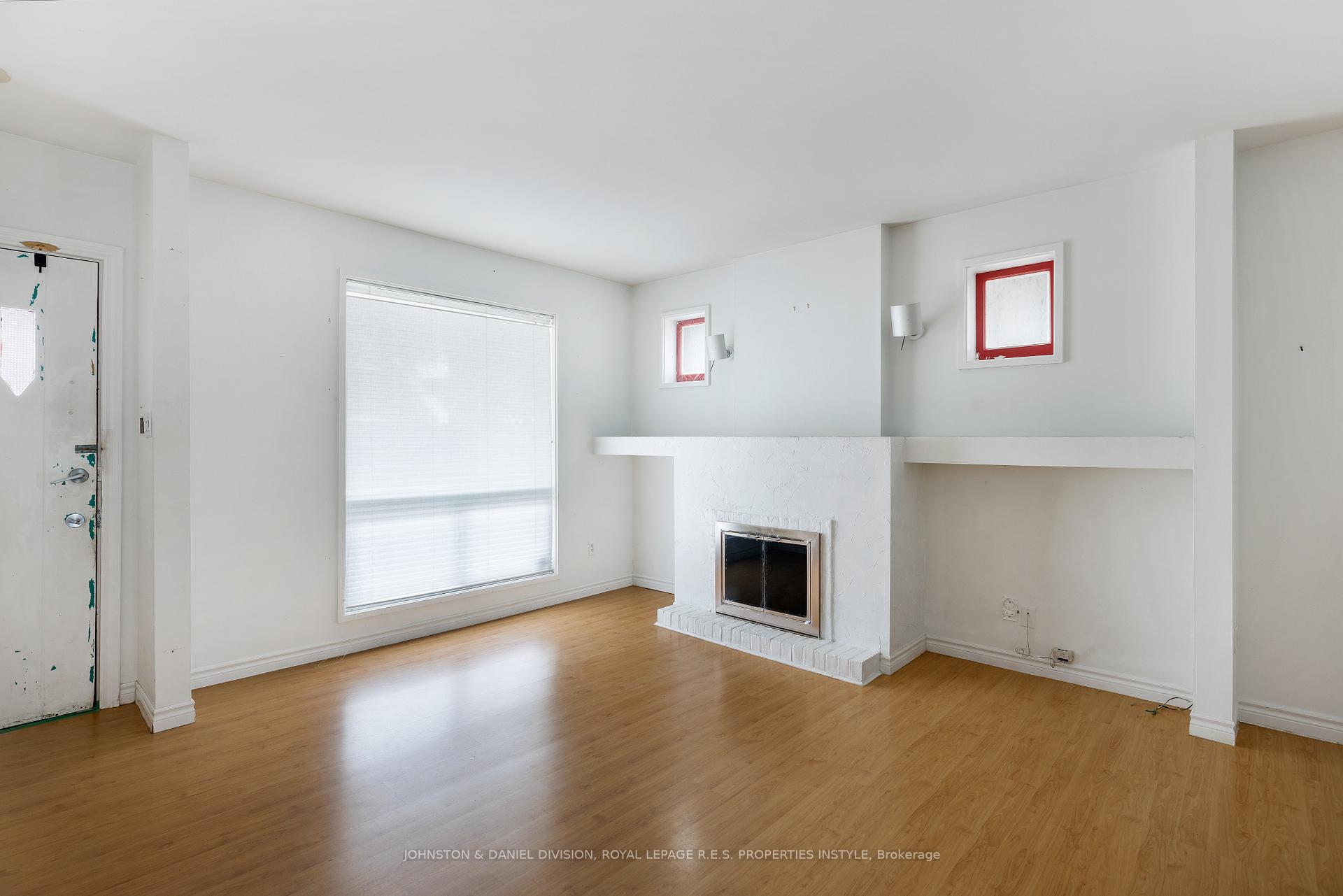 Photo 8 of 30 Mortimer Avenue, Toronto, Broadview North — HOMEH
