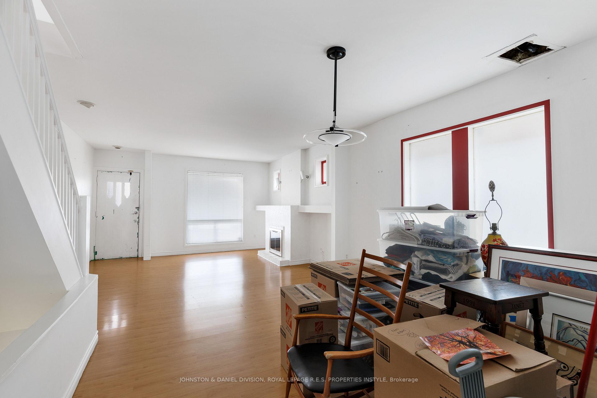 Photo 11 of 30 Mortimer Avenue, Toronto, Broadview North — HOMEH