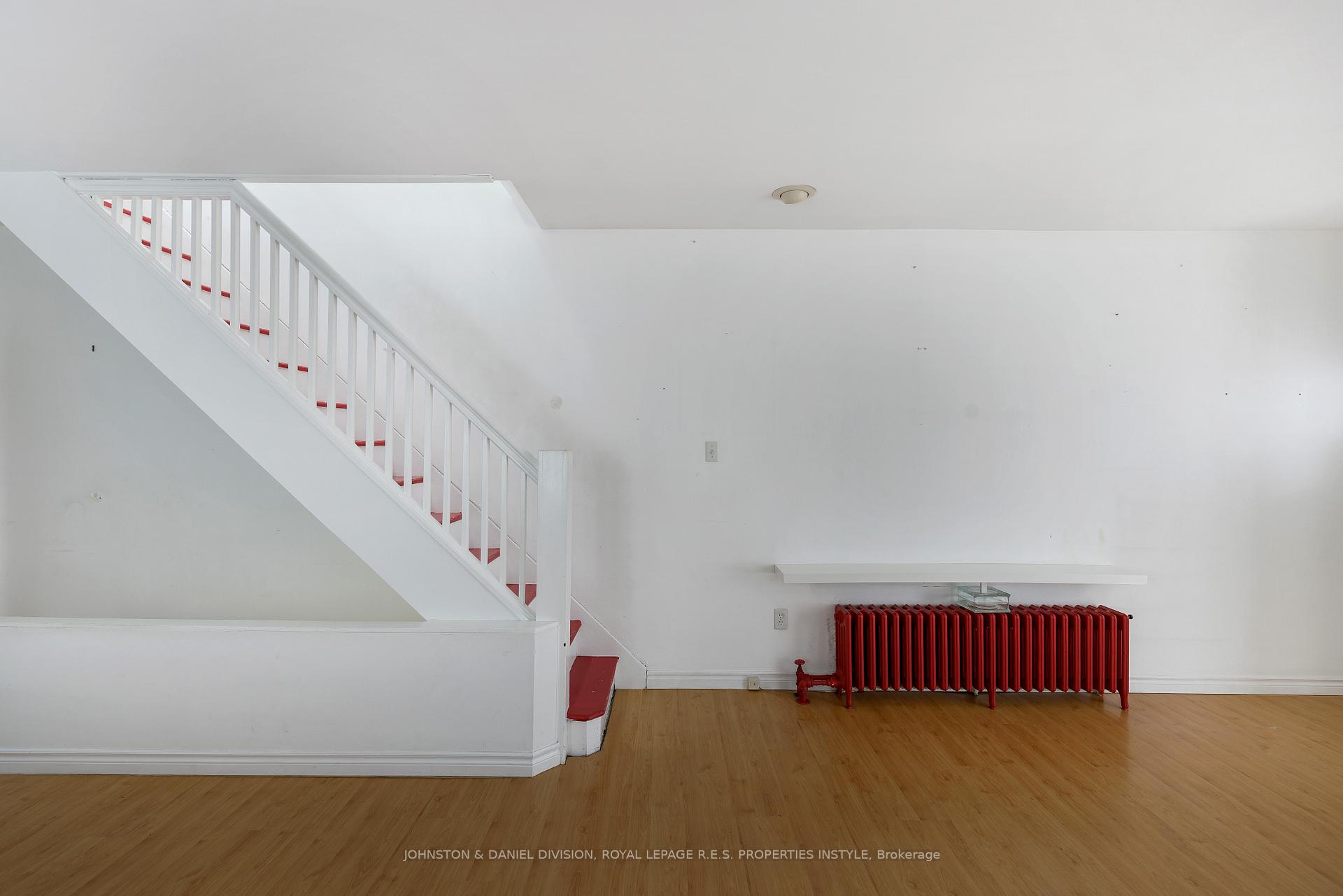 Photo 24 of 30 Mortimer Avenue, Toronto, Broadview North — HOMEH