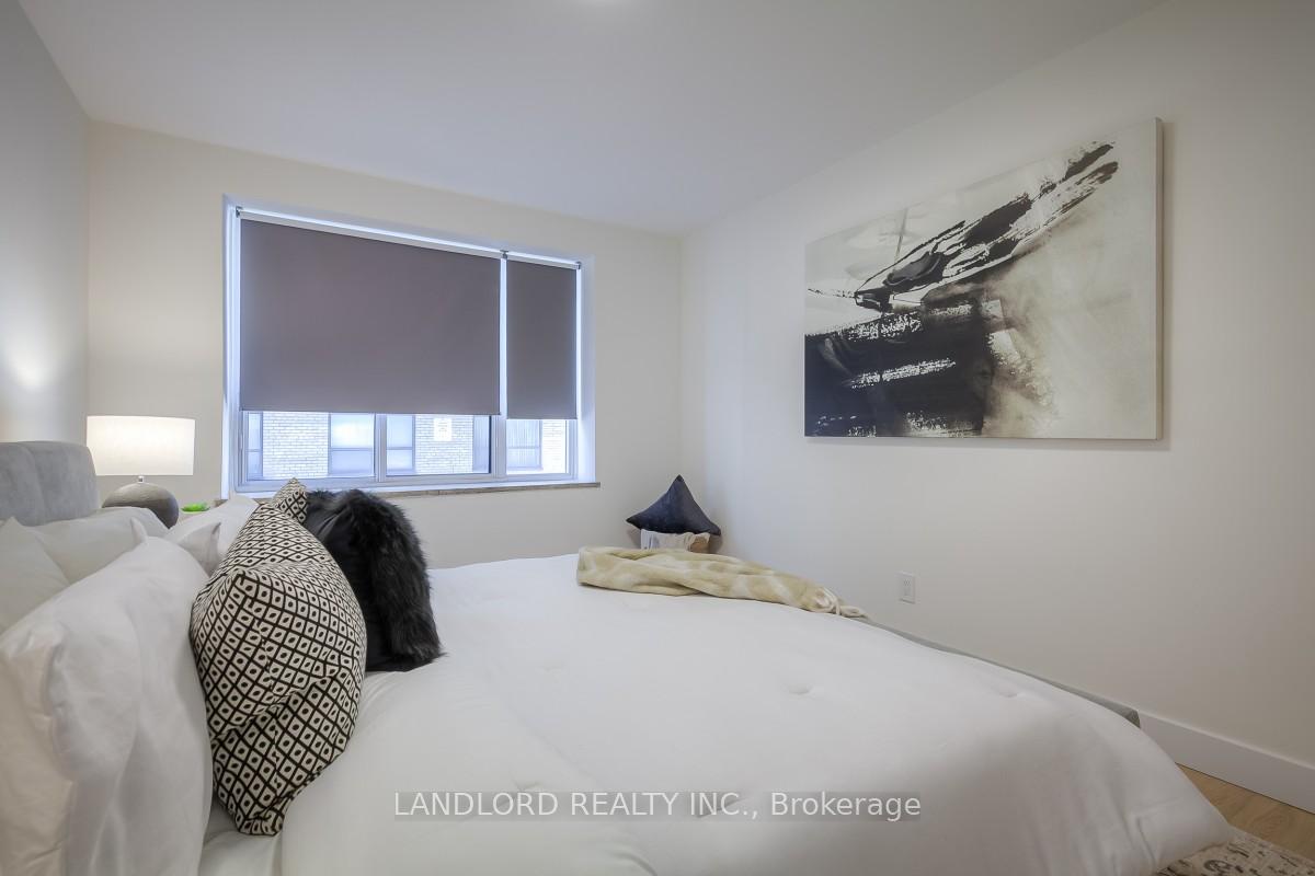 Photo 21 of Unit 305, 420 Eglinton Avenue E, Toronto, Mount Pleasant East — HOMEH