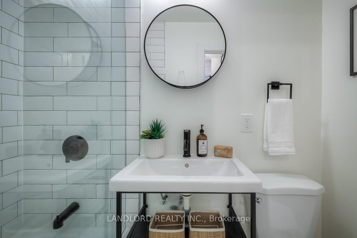 Photo 23 of Unit 305, 420 Eglinton Avenue E, Toronto, Mount Pleasant East — HOMEH