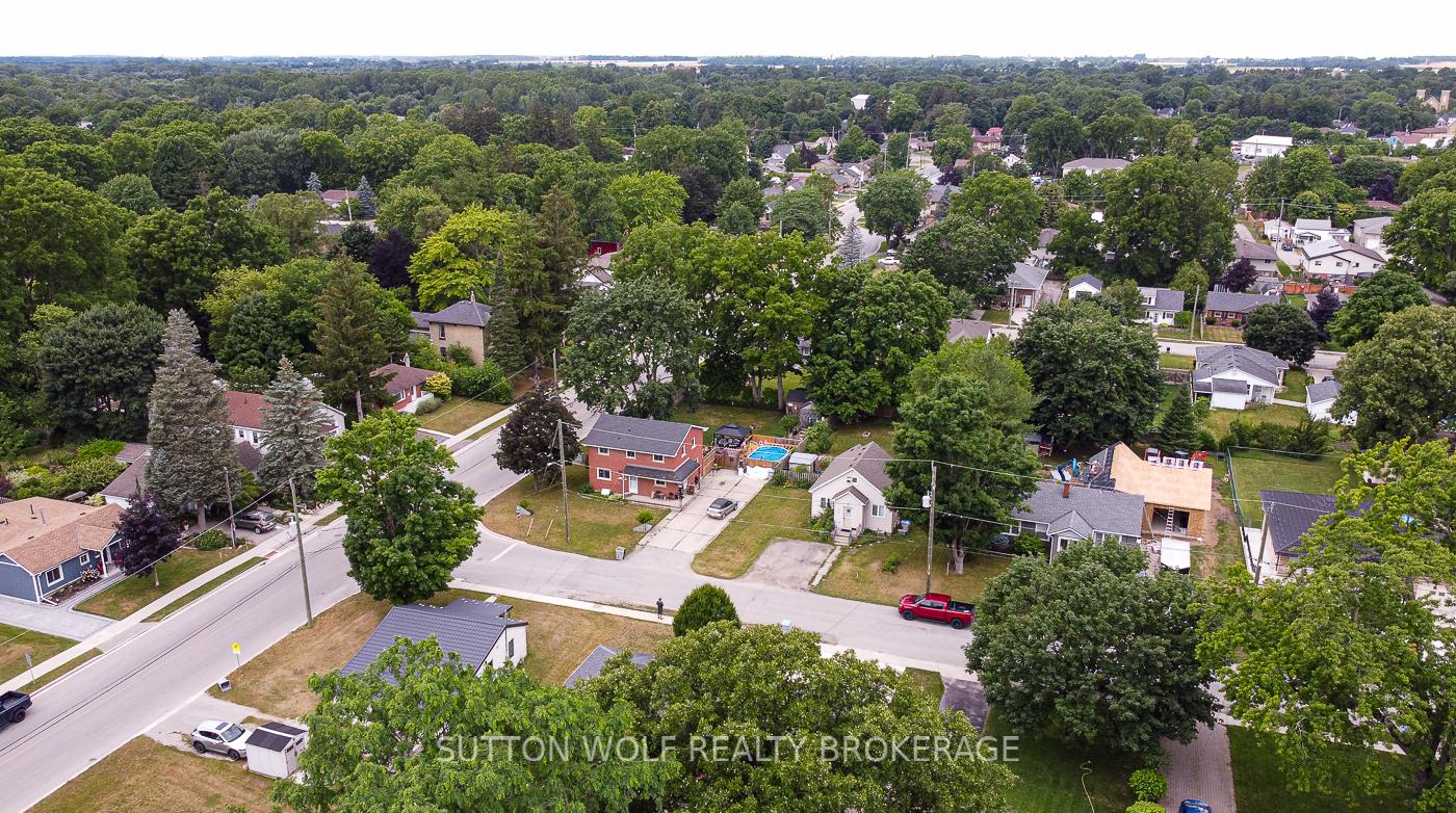 Photo 5 of 173 High Street W, Strathroy-Caradoc, SW — HOMEH