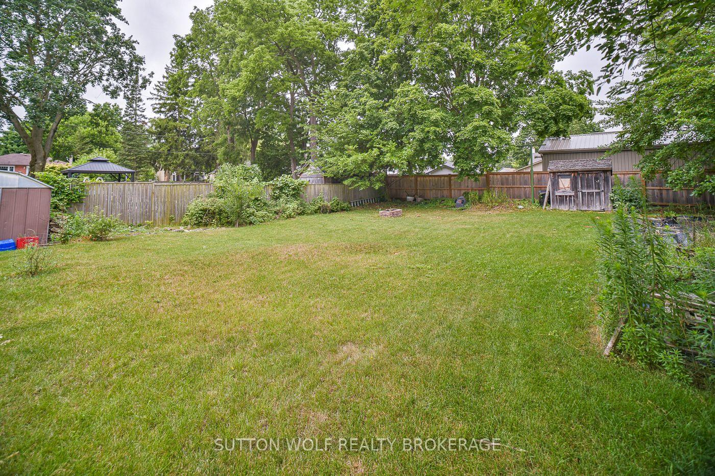 Photo 23 of 173 High Street W, Strathroy-Caradoc, SW — HOMEH
