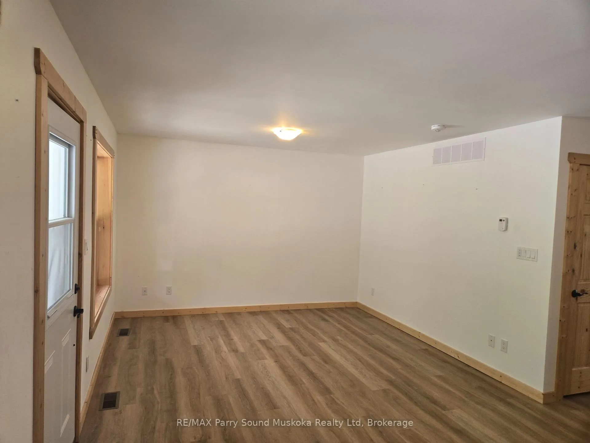 Photo 15 of 18 Roselawn Boulevard, South River — HOMEH