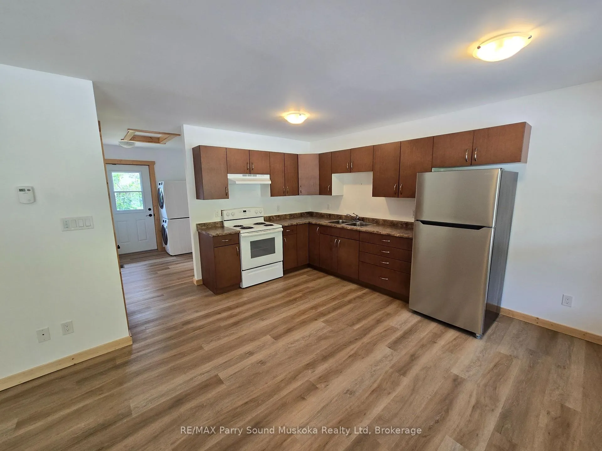 Photo 21 of 18 Roselawn Boulevard, South River — HOMEH