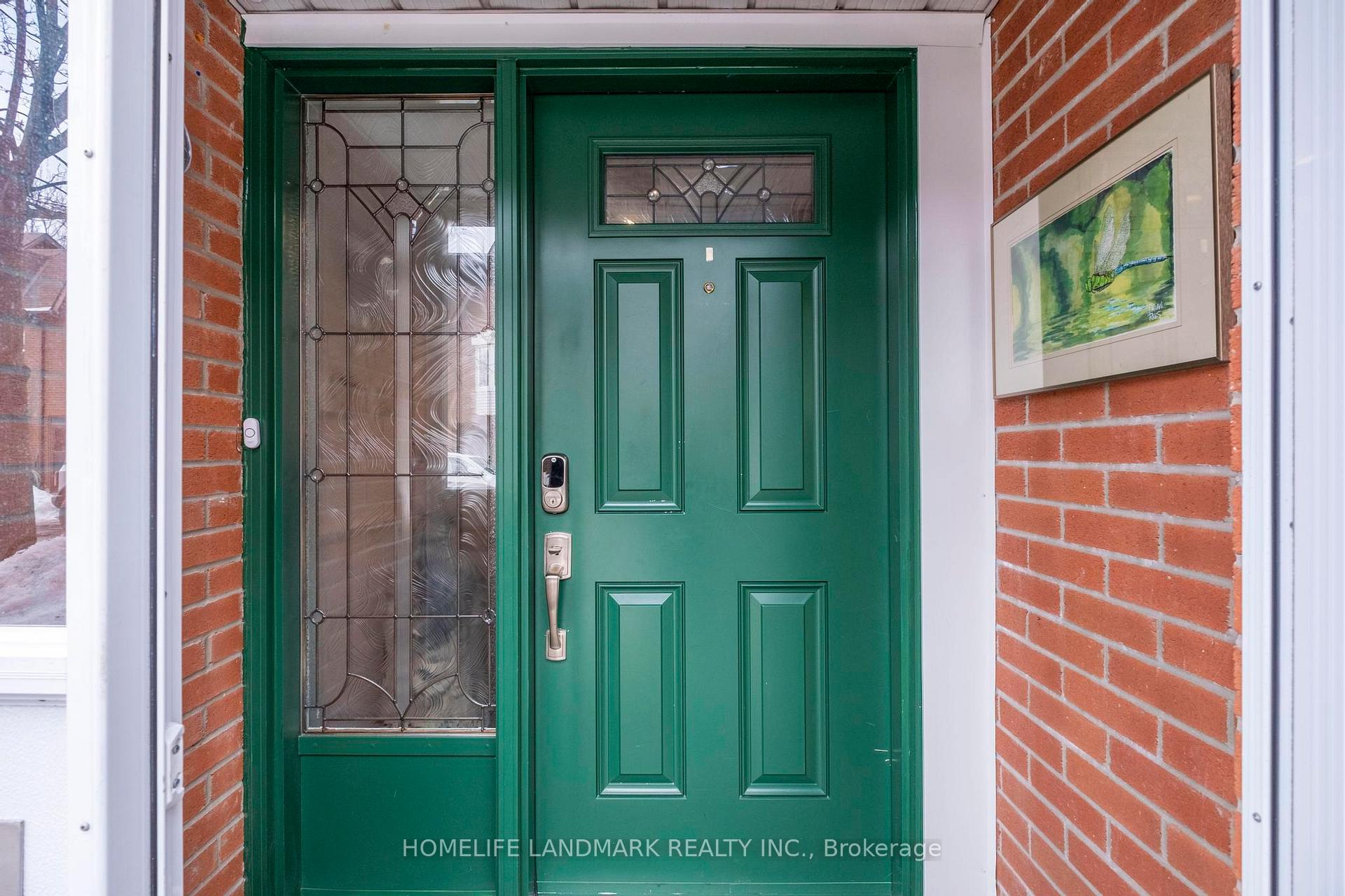 Photo 4 of 20 Aitken Place, Toronto, Waterfront Communities — HOMEH