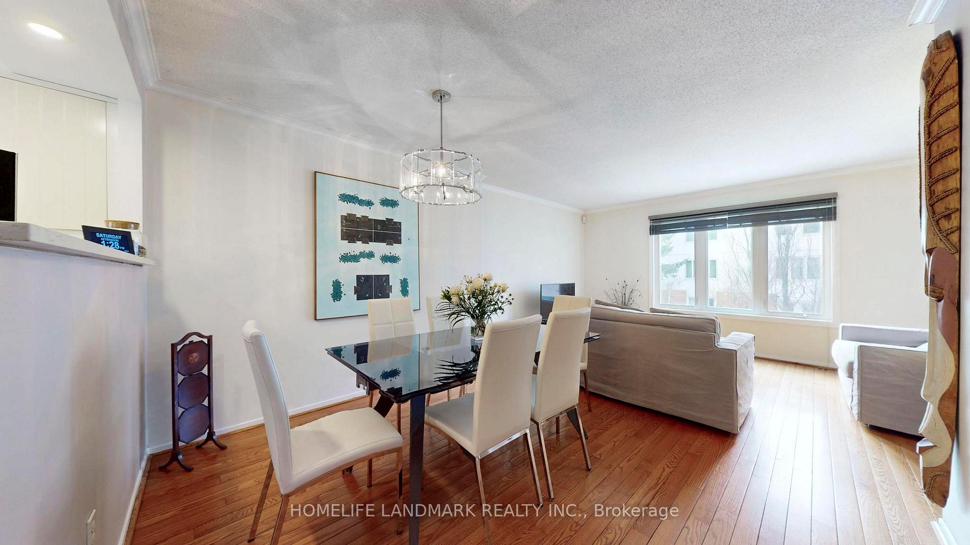Photo 9 of 20 Aitken Place, Toronto, Waterfront Communities — HOMEH