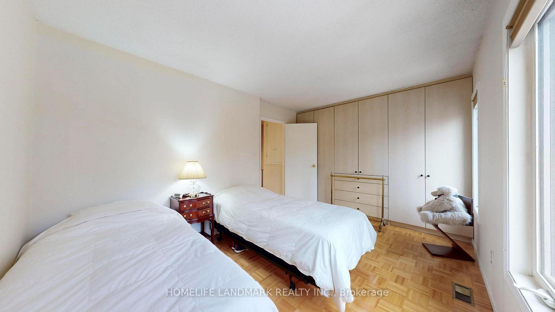 Photo 24 of 20 Aitken Place, Toronto, Waterfront Communities — HOMEH