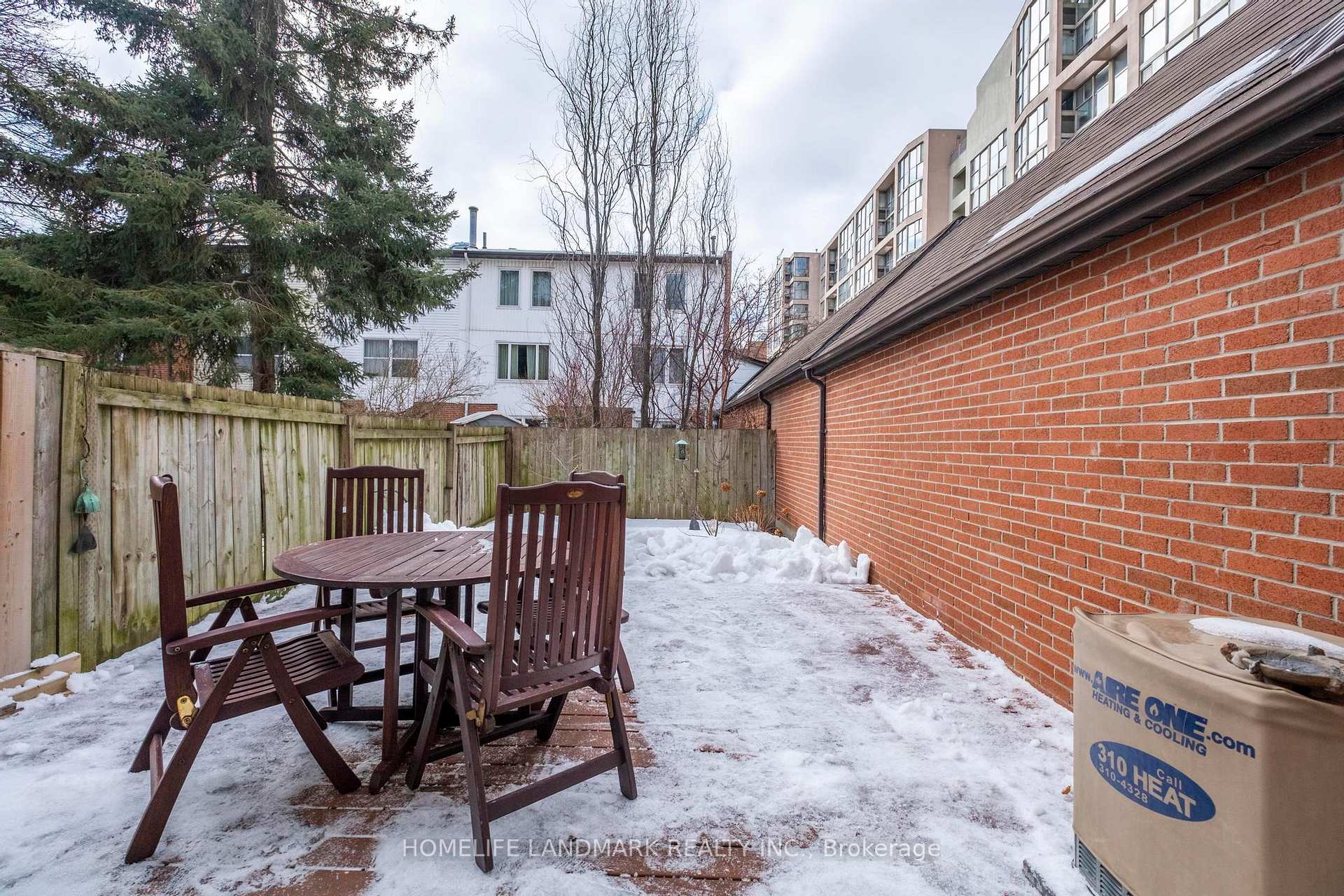 Photo 34 of 20 Aitken Place, Toronto, Waterfront Communities — HOMEH