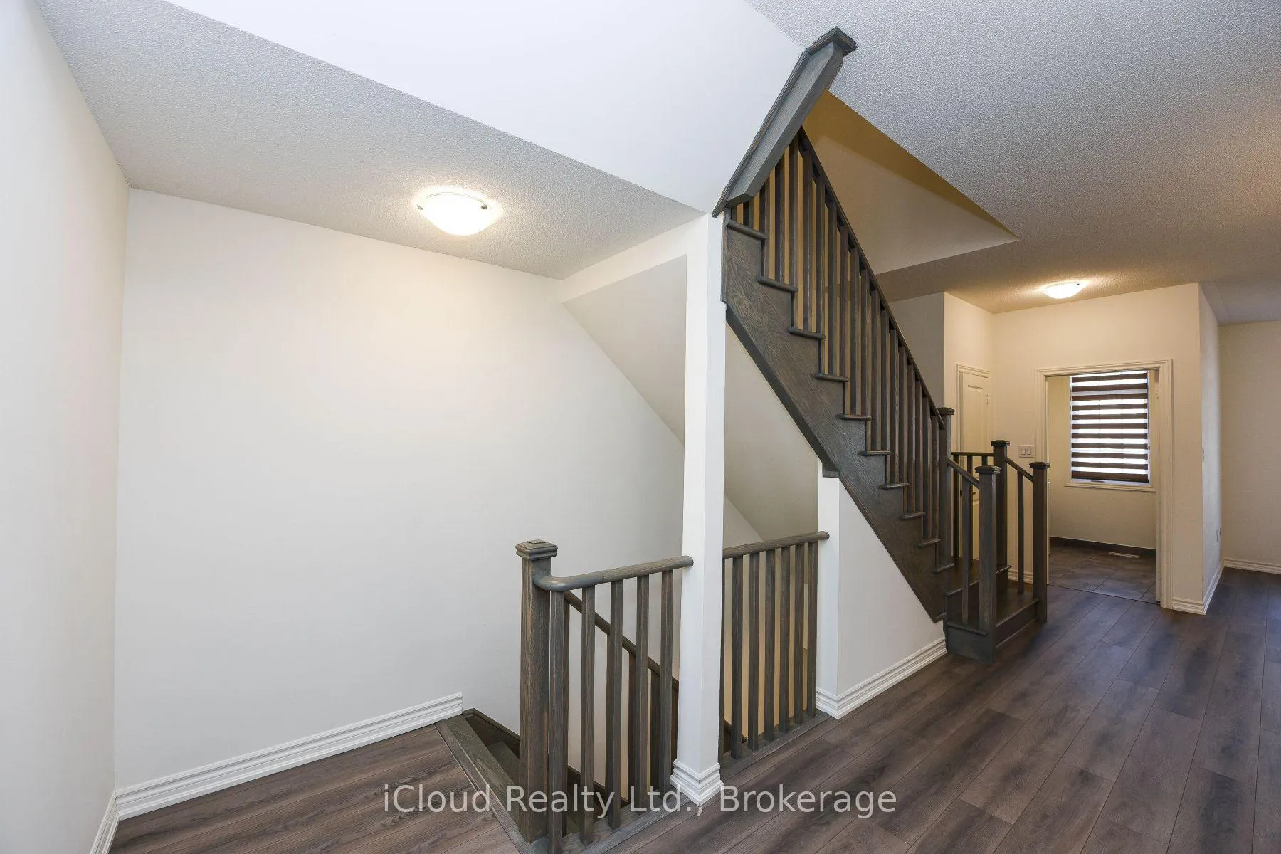 Photo 5 of 39 Stewardship Road, Brampton, Northwest Brampton — HOMEH