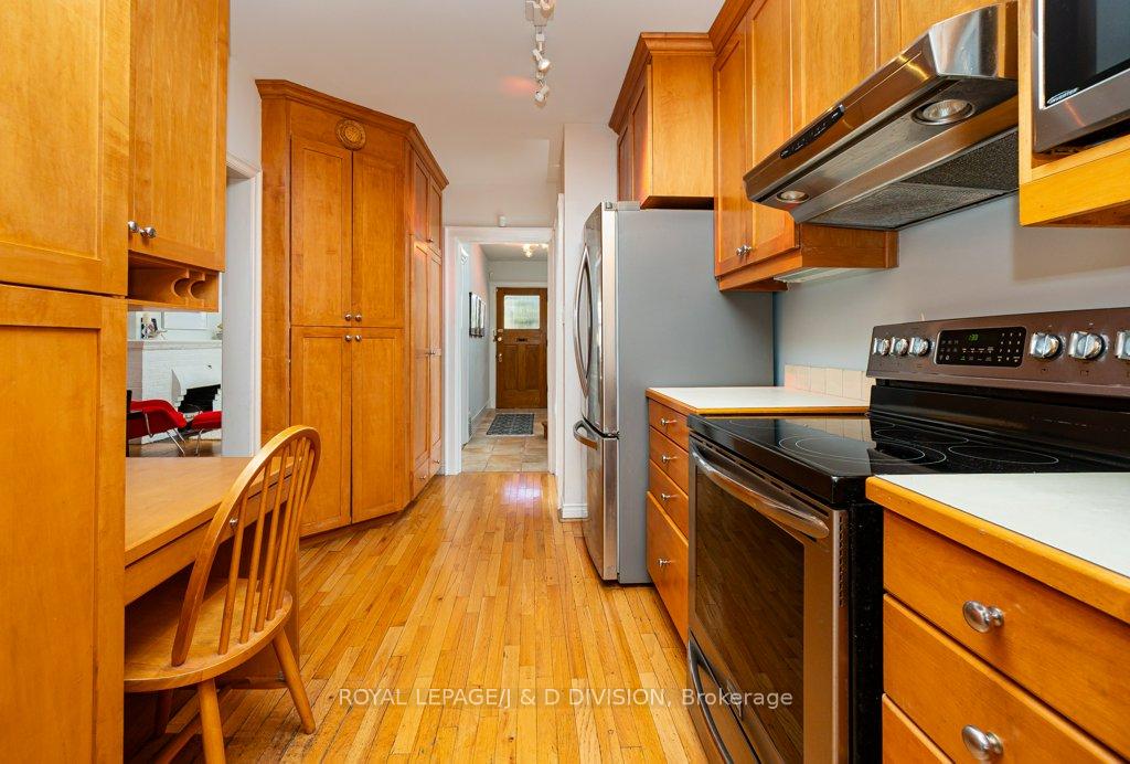 Photo 15 of 37 Tilson Road, Toronto, Mount Pleasant East — HOMEH