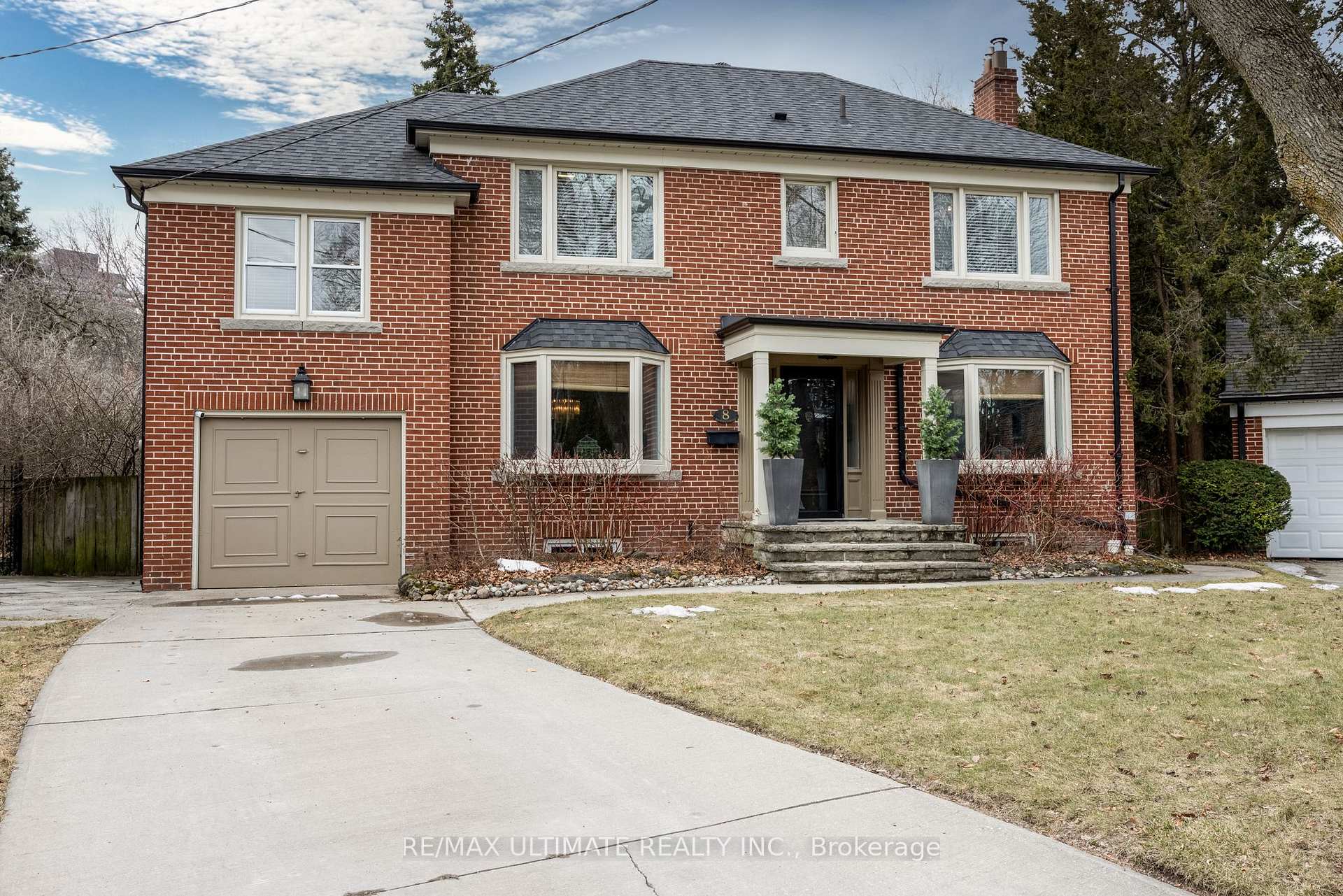Photo 1 of 8 Richlea Circle, Toronto, Leaside — HOMEH
