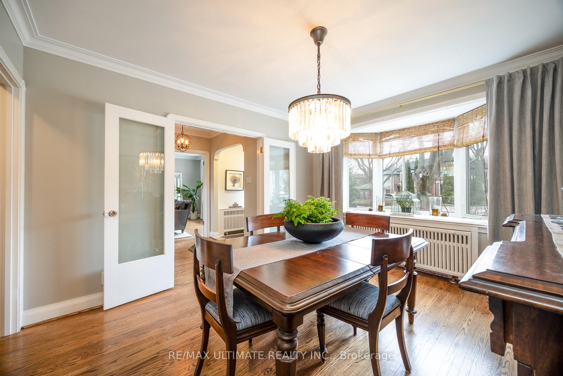 Photo 12 of 8 Richlea Circle, Toronto, Leaside — HOMEH