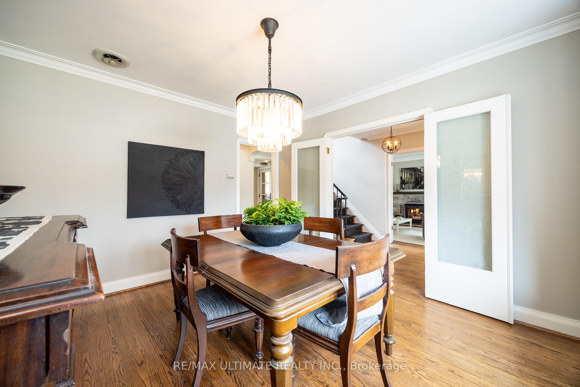 Photo 13 of 8 Richlea Circle, Toronto, Leaside — HOMEH