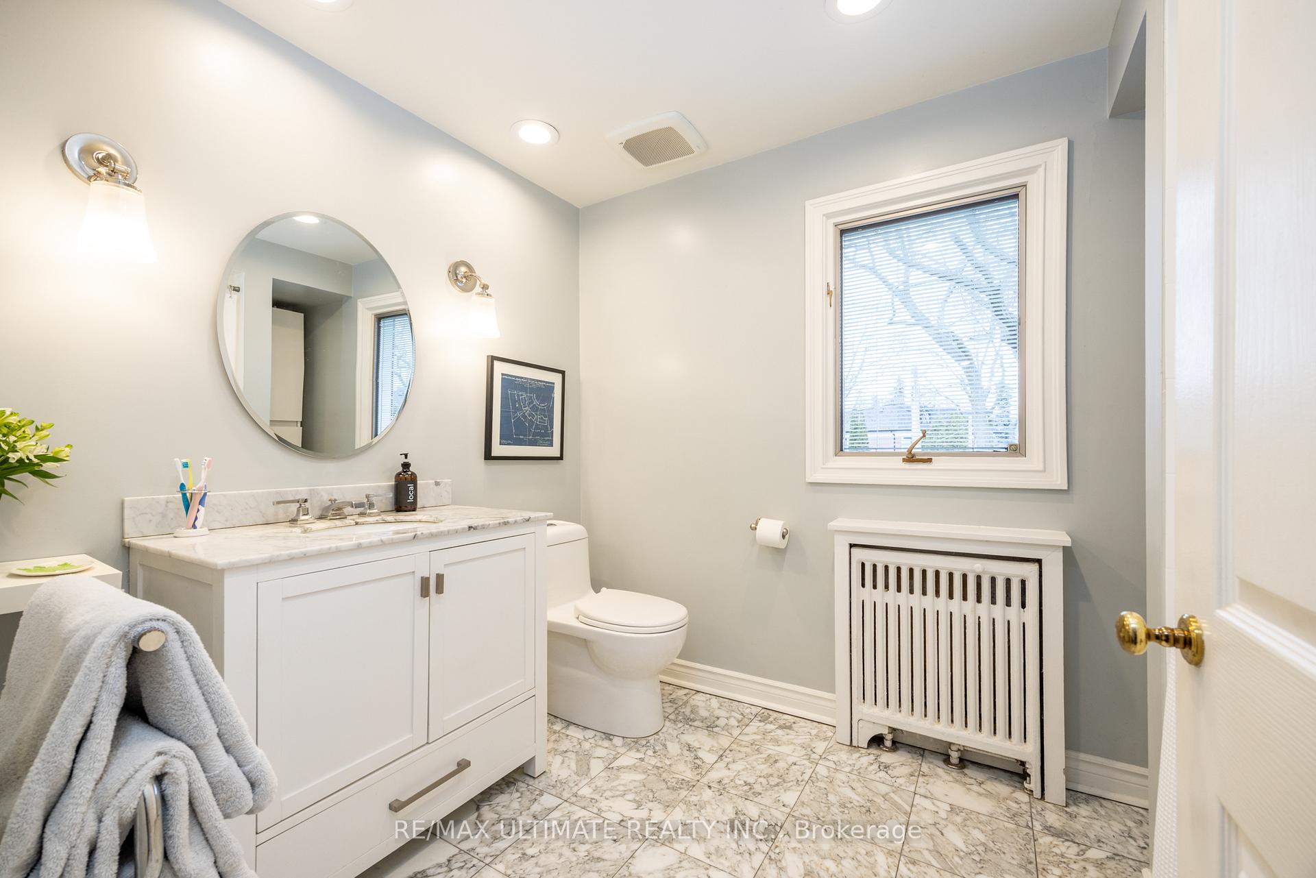 Photo 21 of 8 Richlea Circle, Toronto, Leaside — HOMEH