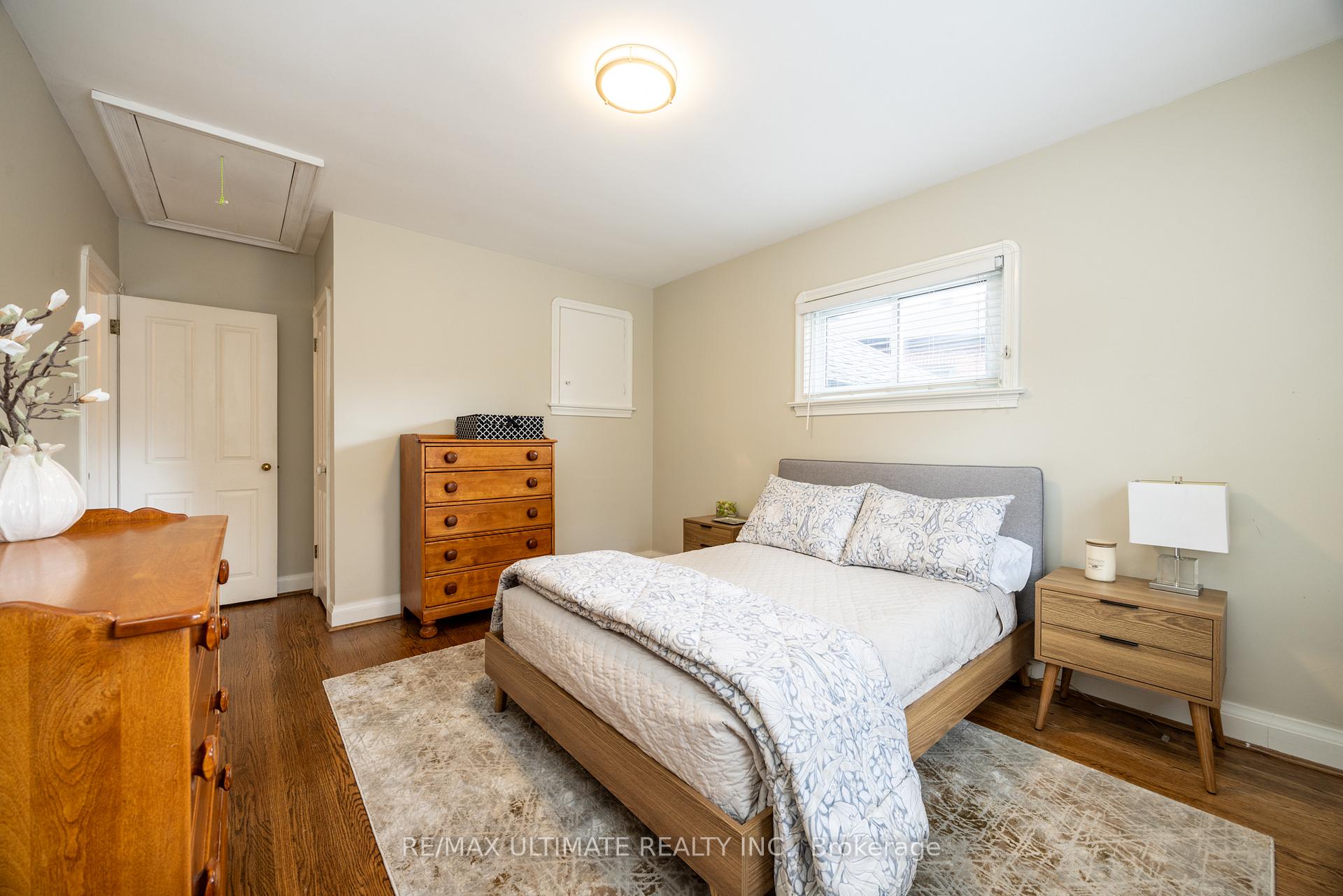 Photo 27 of 8 Richlea Circle, Toronto, Leaside — HOMEH