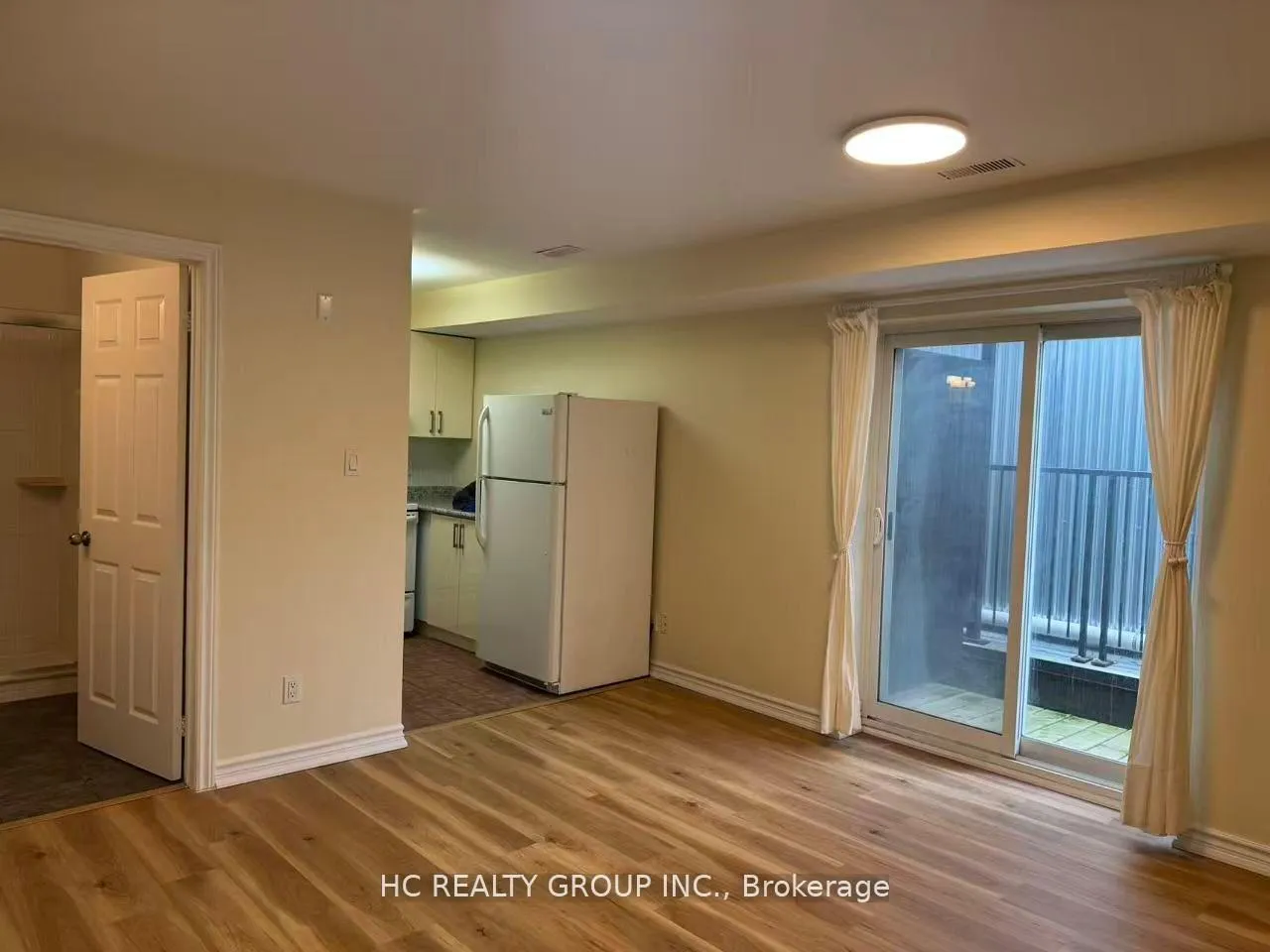 Photo 2 of Unit 2, 1606 Queen Street E, Toronto, Greenwood-Coxwell — HOMEH