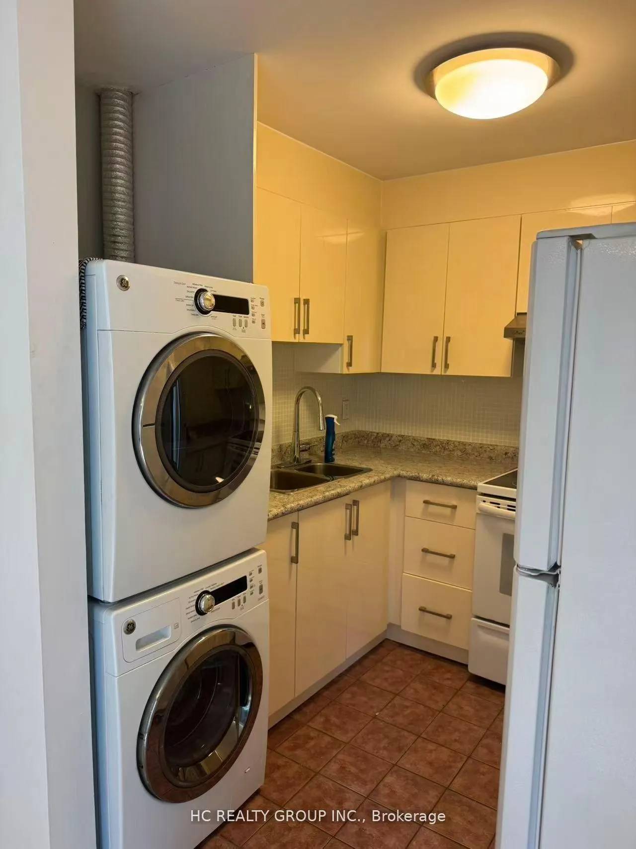 Photo 5 of Unit 2, 1606 Queen Street E, Toronto, Greenwood-Coxwell — HOMEH