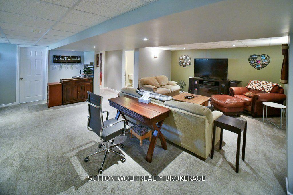 Photo 19 of 566 Dewan Street, Strathroy-Caradoc, NW — HOMEH