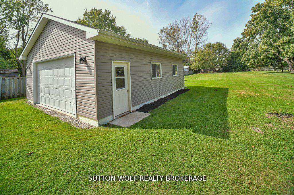 Photo 30 of 566 Dewan Street, Strathroy-Caradoc, NW — HOMEH