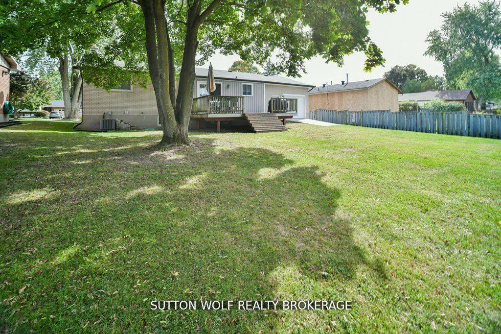 Photo 35 of 566 Dewan Street, Strathroy-Caradoc, NW — HOMEH