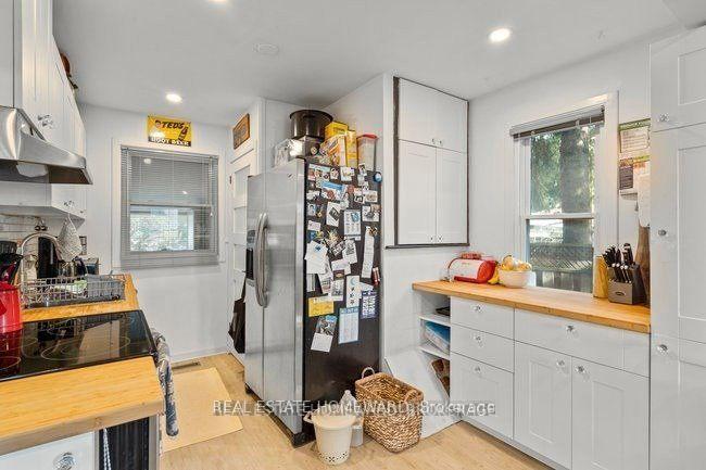 Photo 6 of 4 Warvet Crescent, Toronto, O'Connor-Parkview — HOMEH