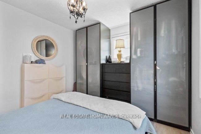 Photo 12 of 4 Warvet Crescent, Toronto, O'Connor-Parkview — HOMEH